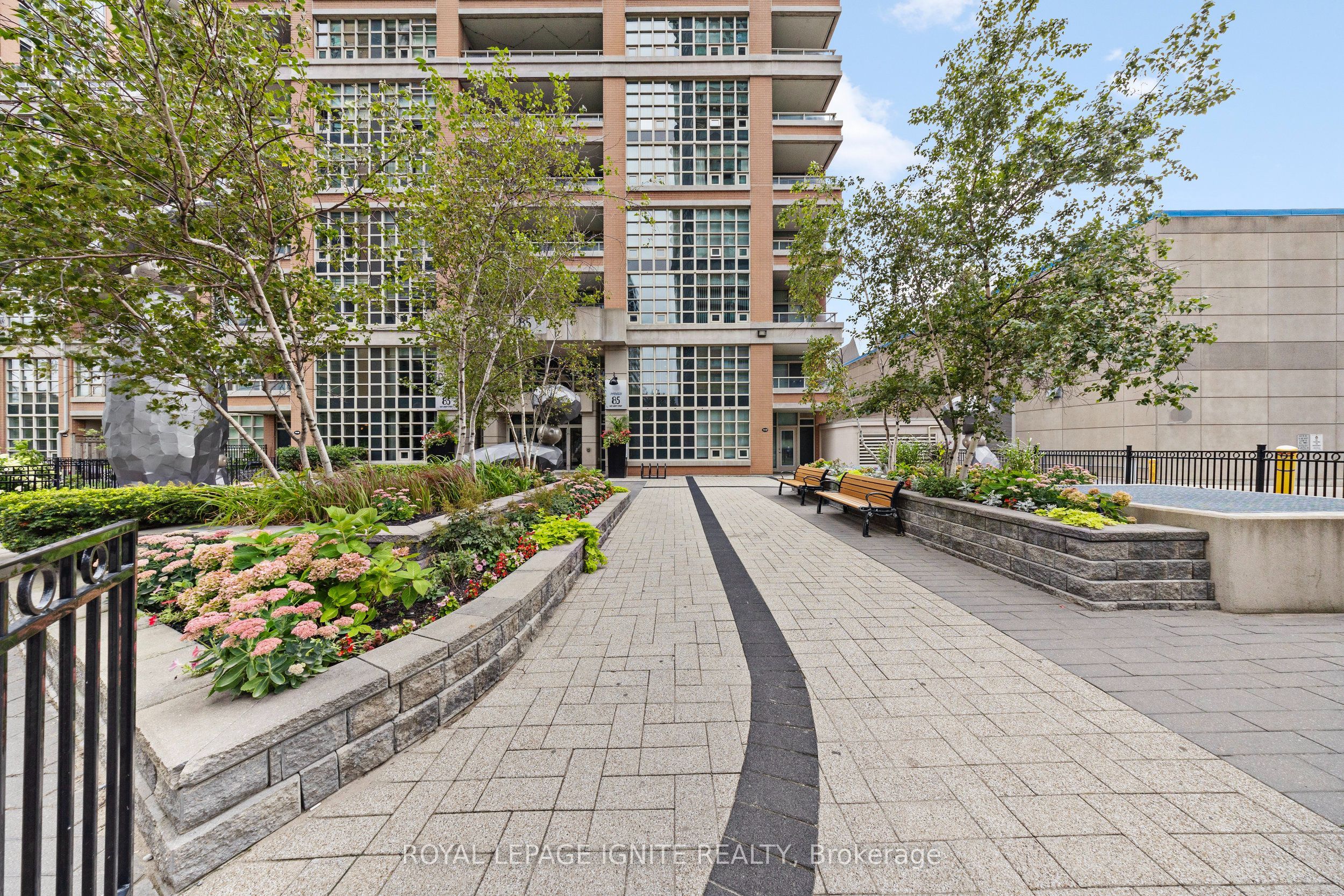 85 East Liberty Street 1420, Toronto, ON M6K 3R4