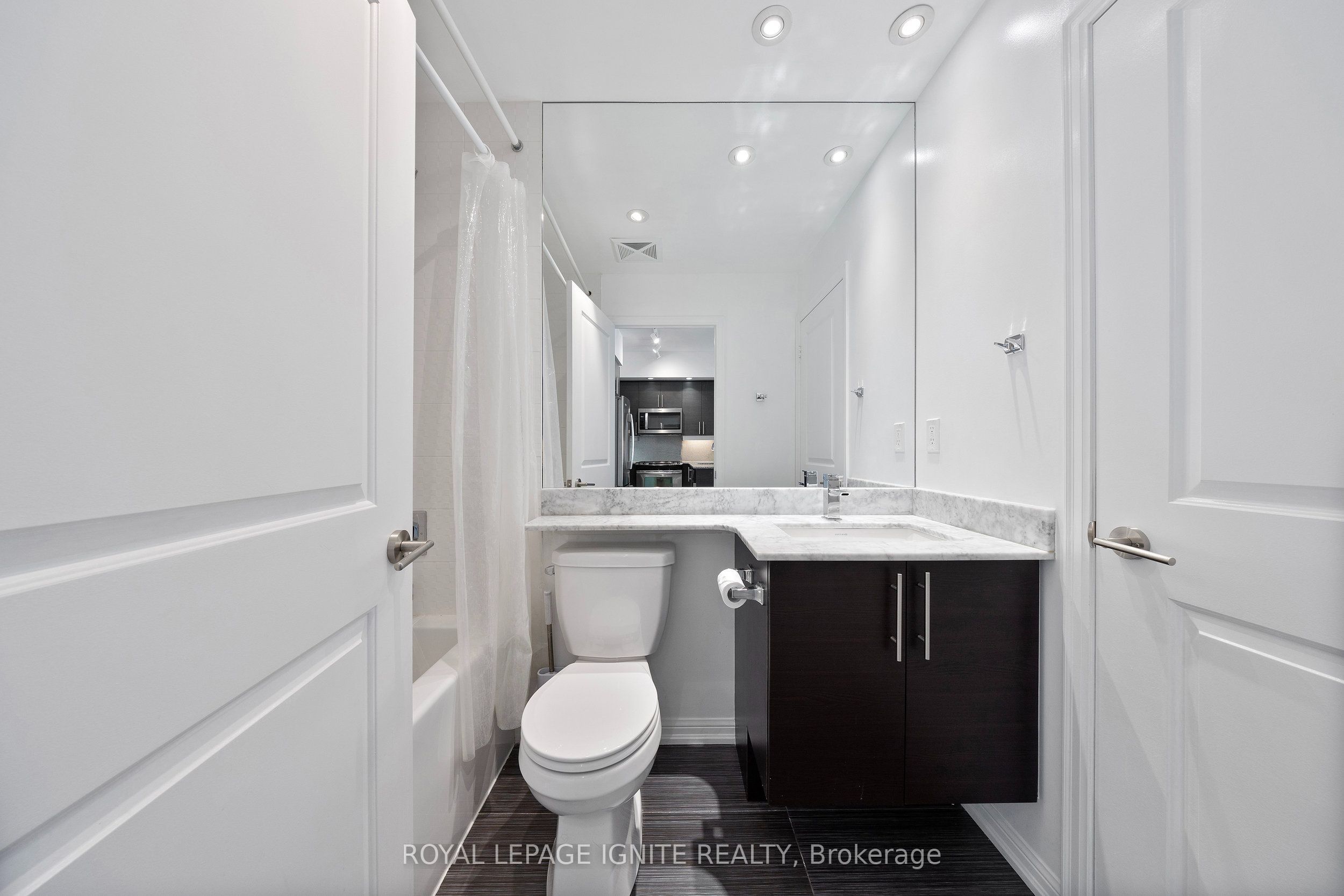 85 East Liberty Street 1420, Toronto, ON M6K 3R4 photo 5