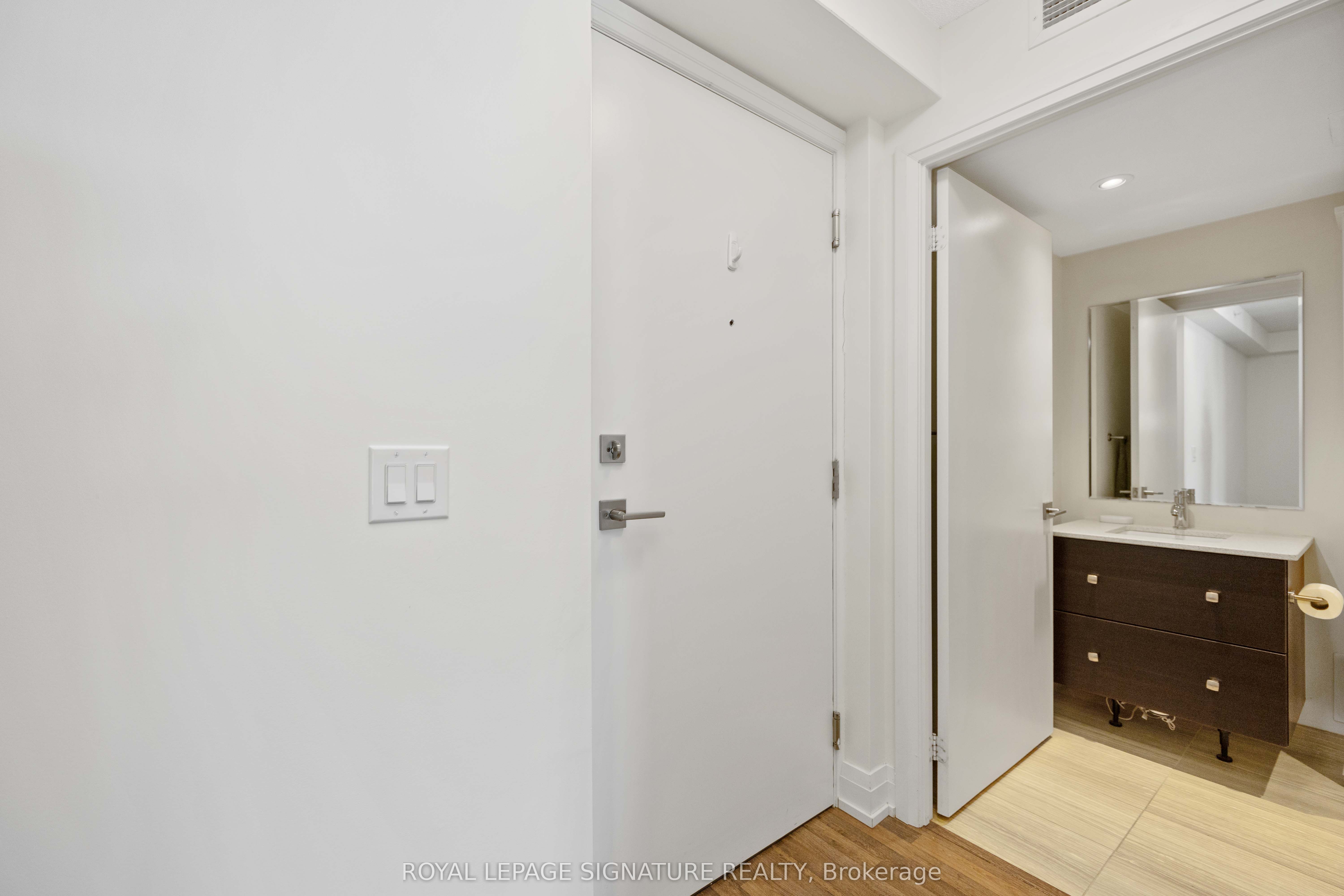565 Wilson Avenue W311, Toronto, ON M3H 0C6 photo 3