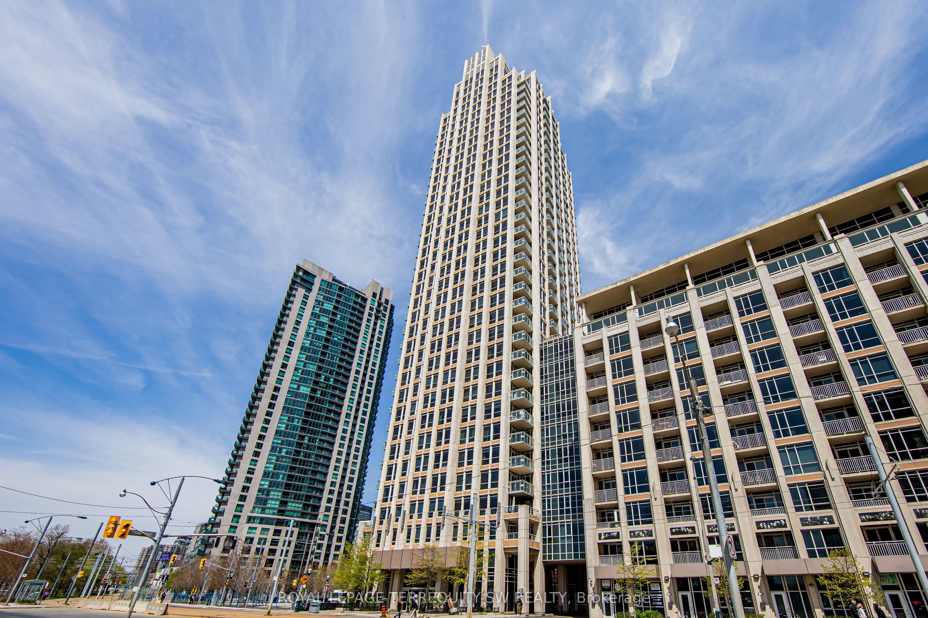 628 Fleet Street 912, Toronto, ON M5V 1A8