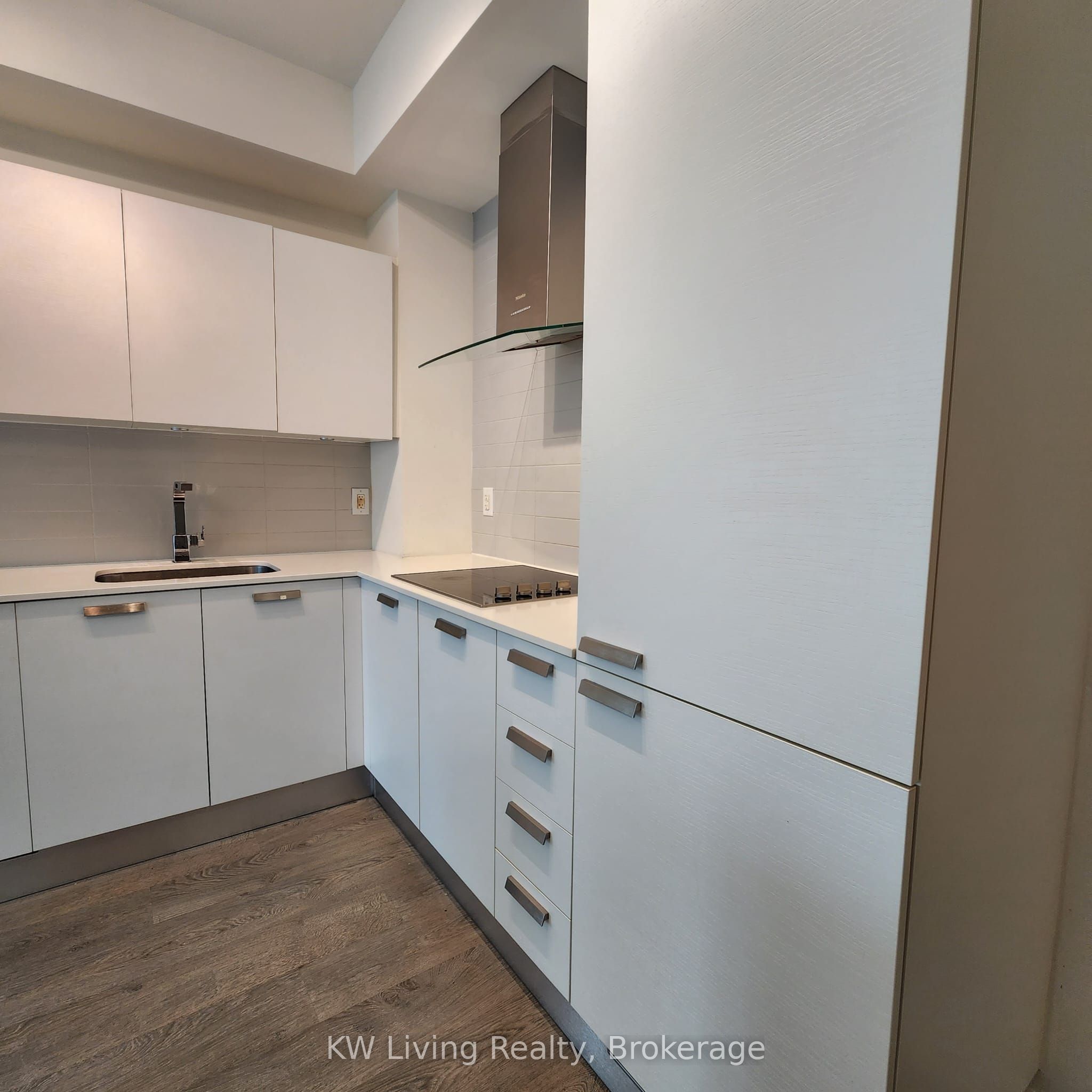 9 Bogert Avenue 1509, Toronto, ON M2N 0H3 photo 3