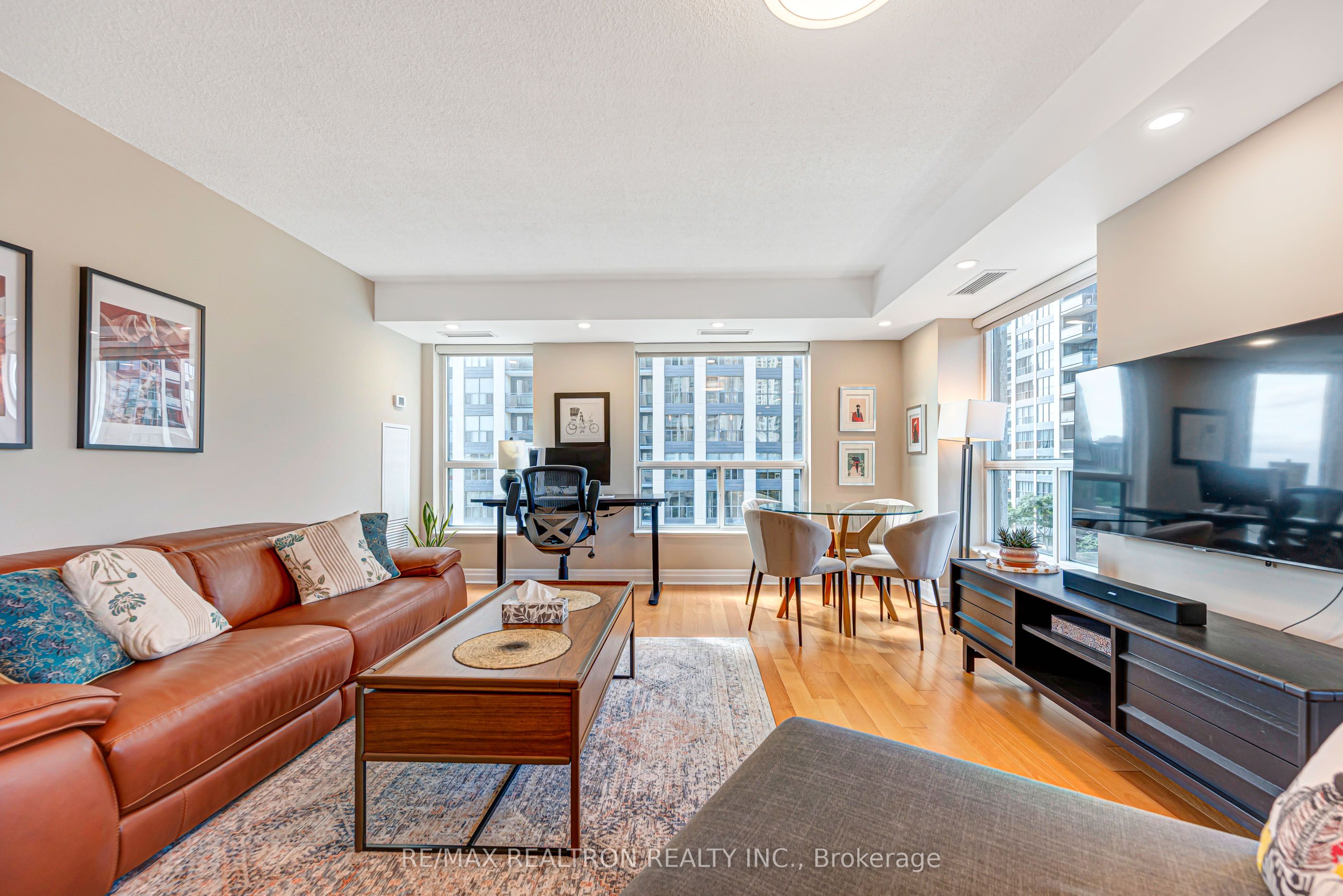 188 Doris Avenue 515, Toronto, ON M2N 6Z5 photo 3