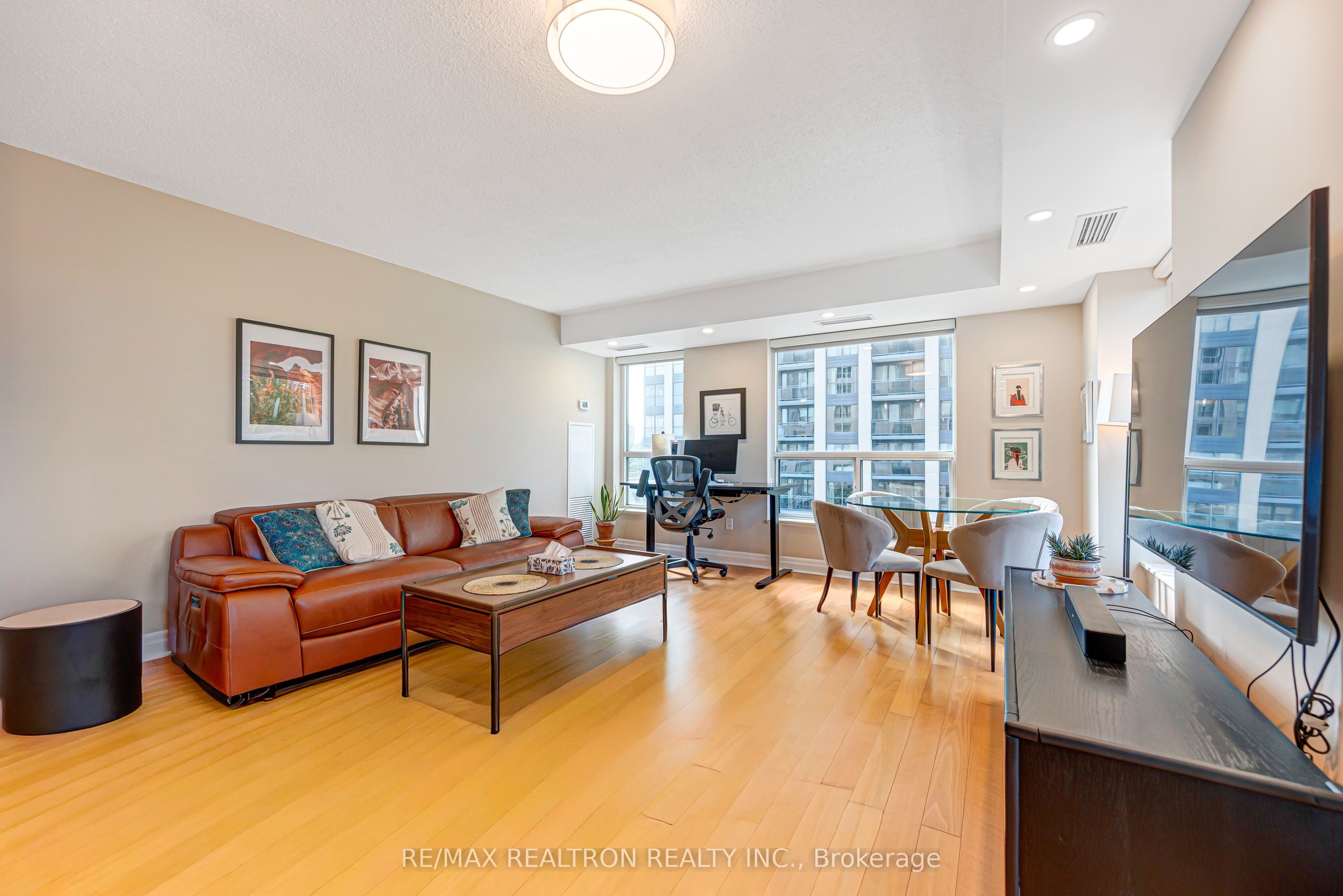188 Doris Avenue 515, Toronto, ON M2N 6Z5 photo 4