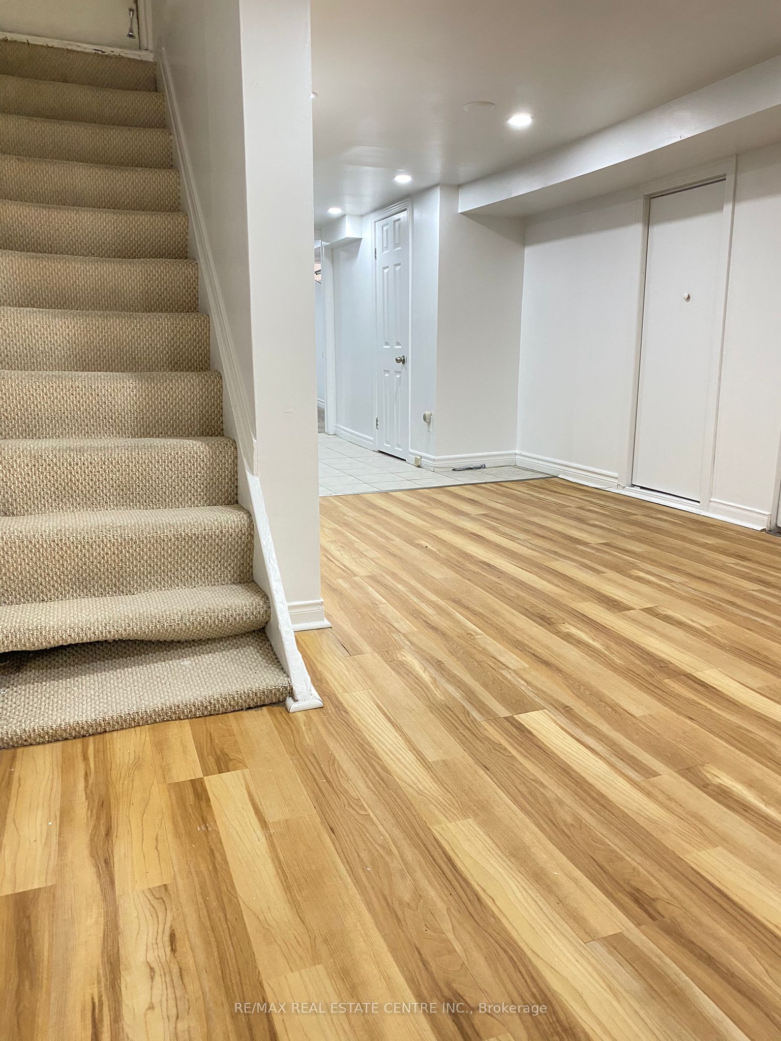 472 Lansdowne Avenue Lower, Toronto, ON M6H 3Y3 photo 2
