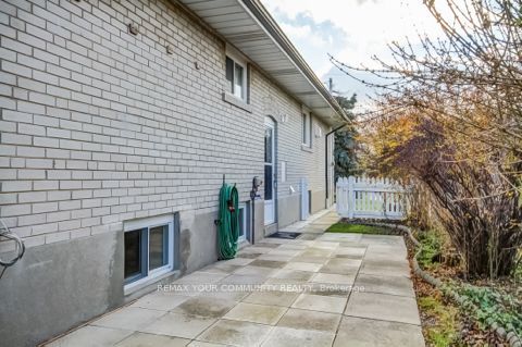 10 Tinder Crescent basement 2, Toronto, ON M4A 1L3 photo 5
