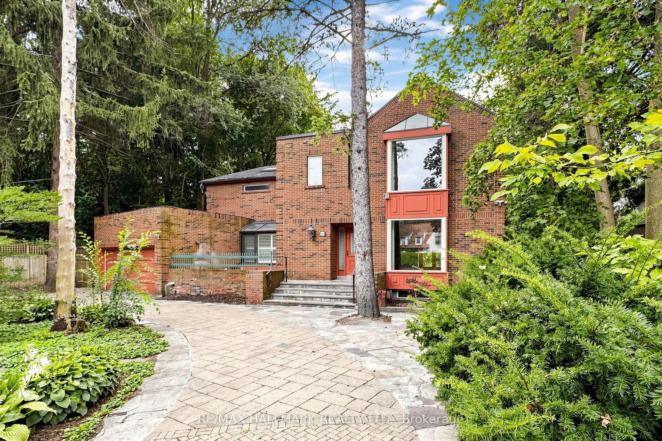 40 Donino Avenue, Toronto, ON M4N 2W7 photo 2