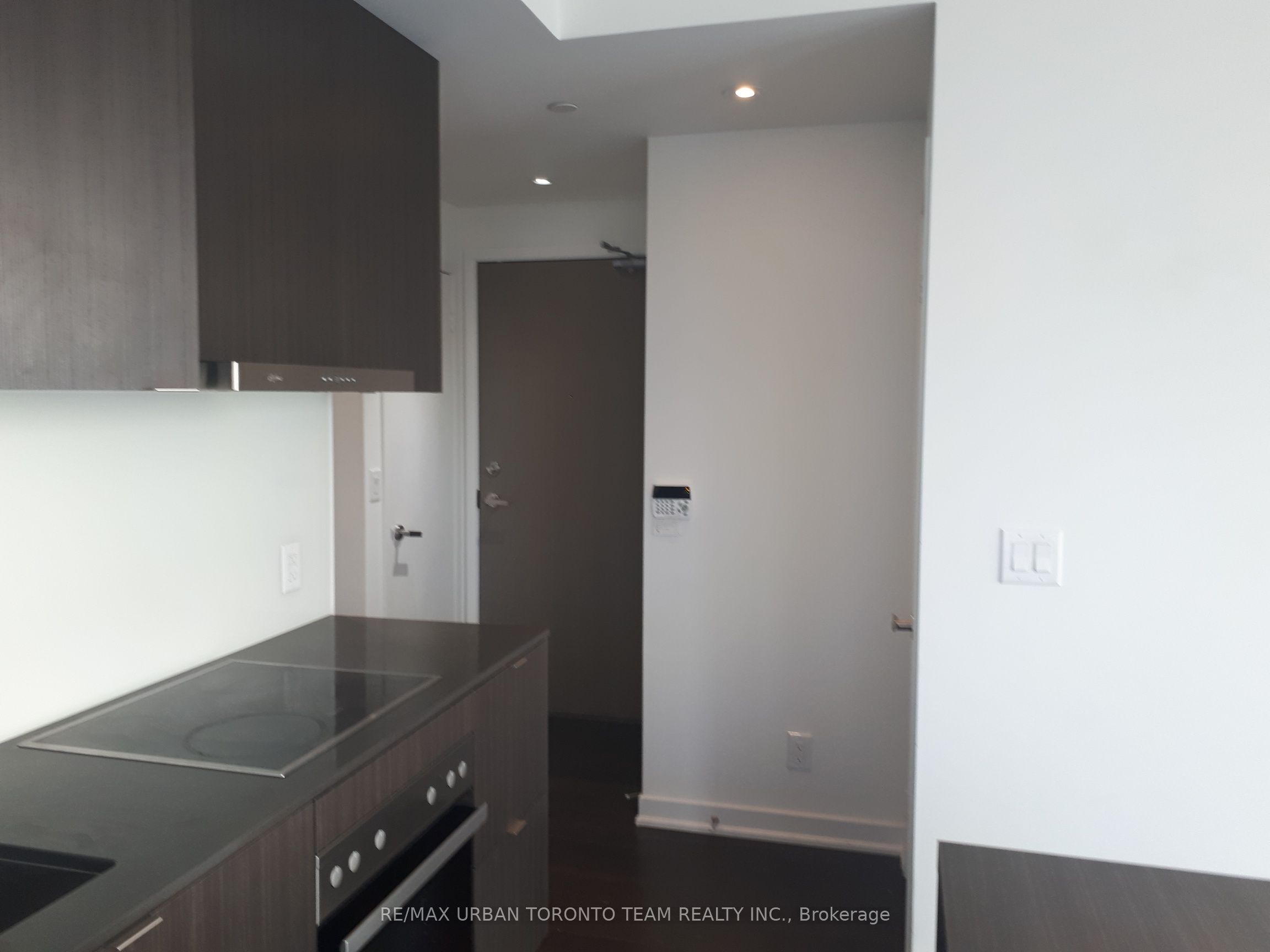 100 Harbour Street 5502, Toronto, ON M5J 0B5 photo 5