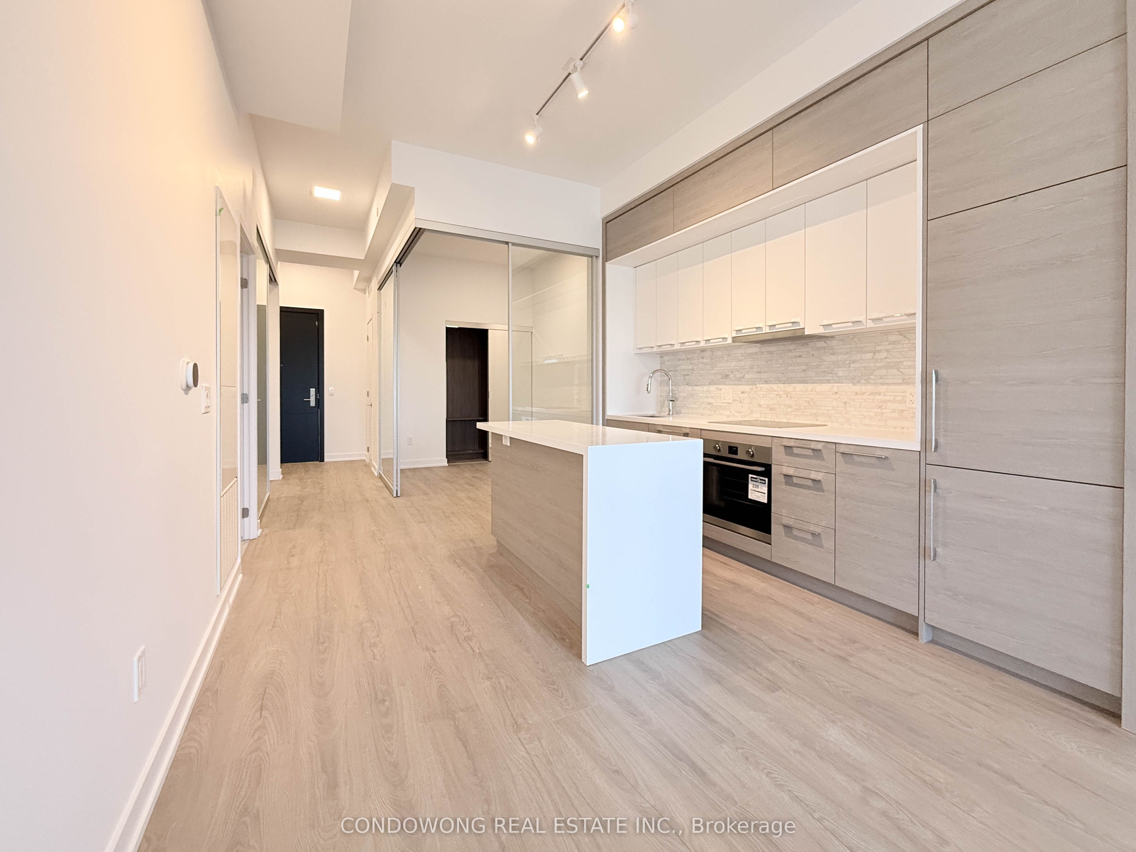 29 Green Trail Court 212, Toronto, ON M2K 0J9 photo 2