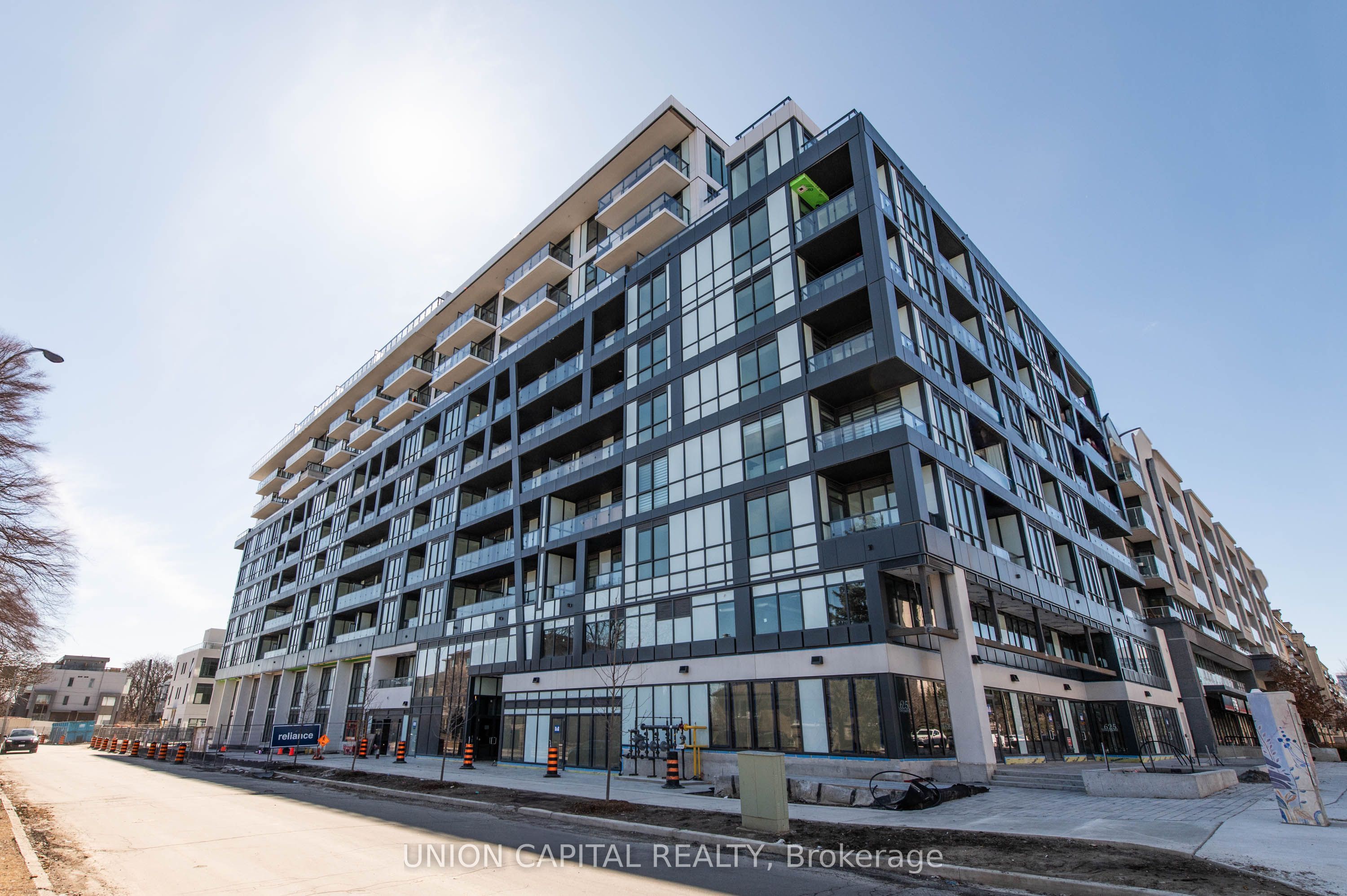 6 Greenbriar Road 228, Toronto, ON M2K 0H6
