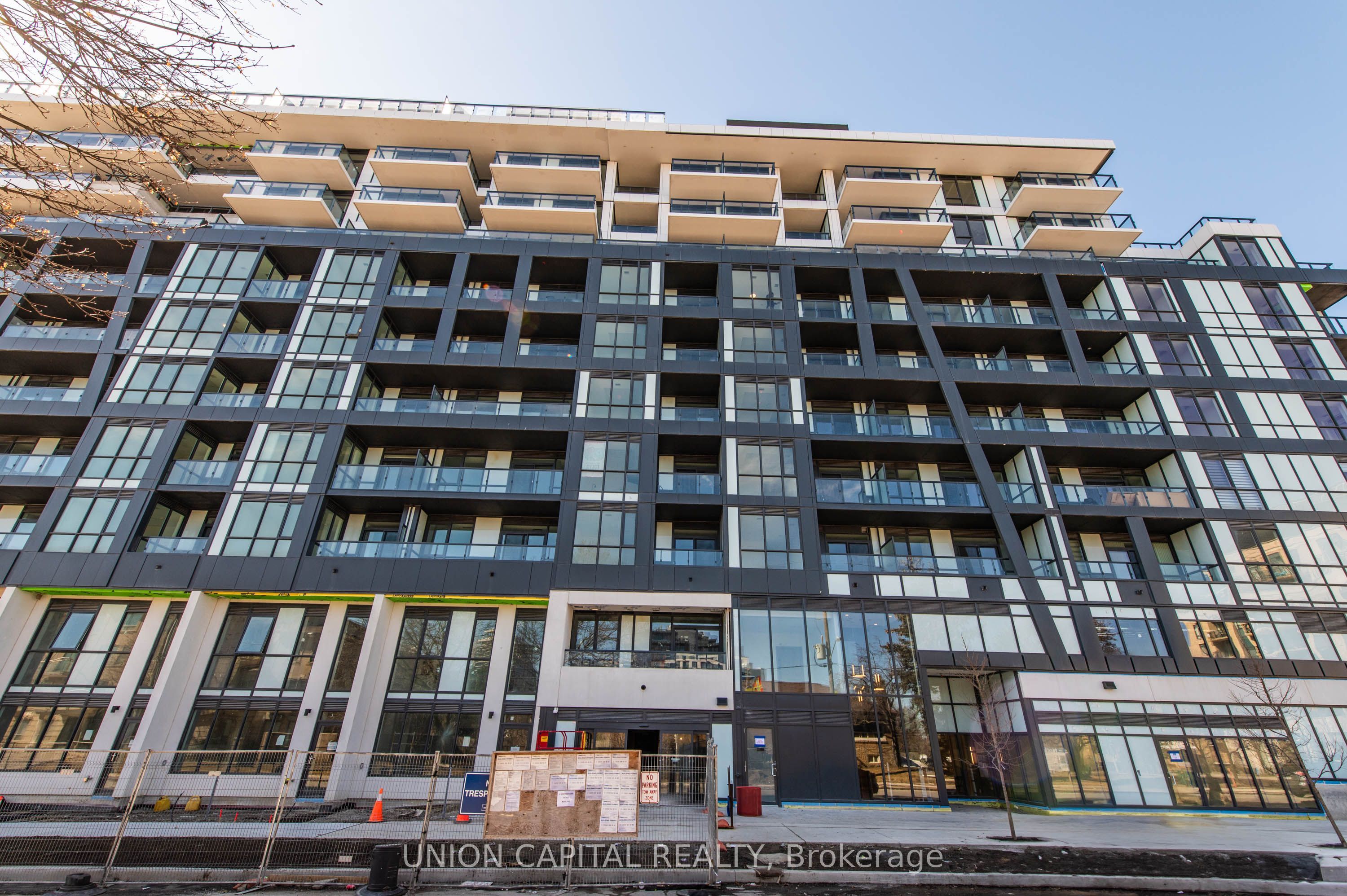 6 Greenbriar Road 228, Toronto, ON M2K 0H6 photo 3