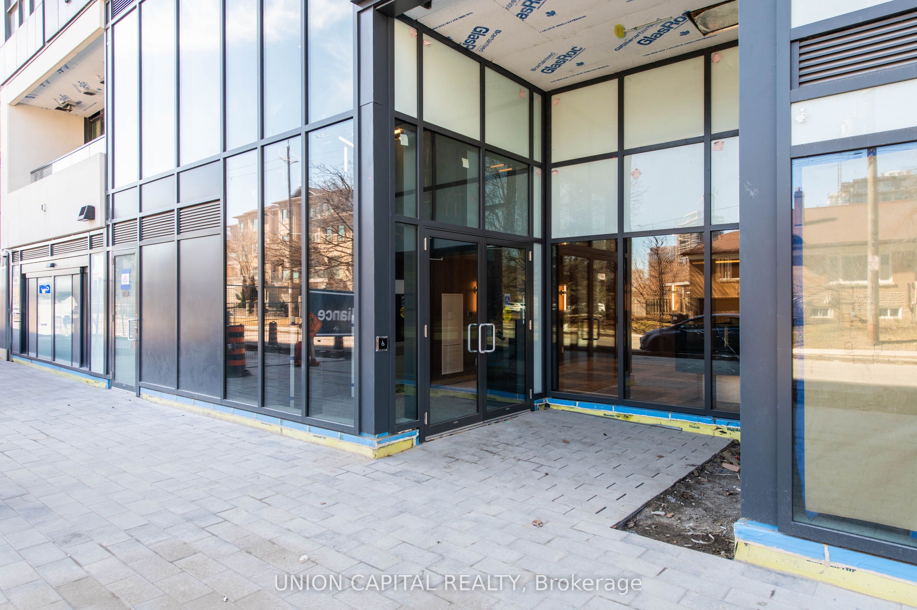 6 Greenbriar Road 228, Toronto, ON M2K 0H6 photo 4
