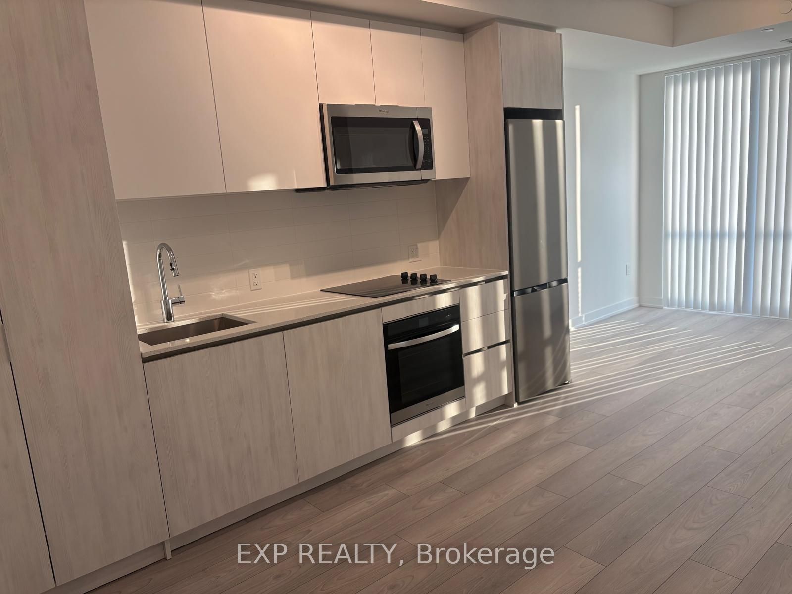 5858 Yonge Street 2702, Toronto, ON M2M 0C6