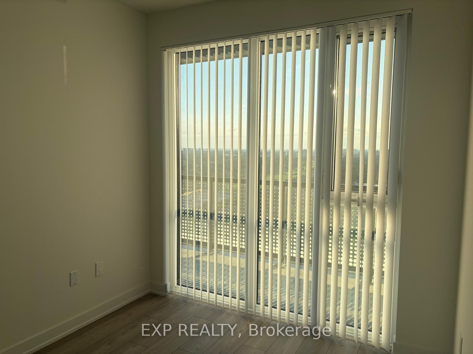 5858 Yonge Street 2702, Toronto, ON M2M 0C6 photo 2
