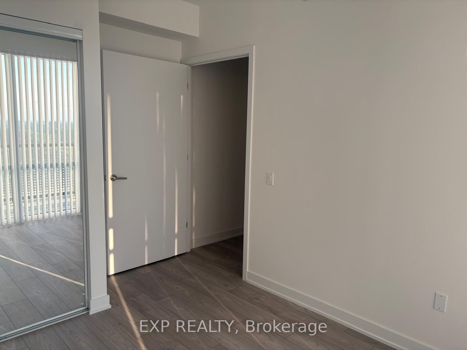 5858 Yonge Street 2702, Toronto, ON M2M 0C6 photo 4