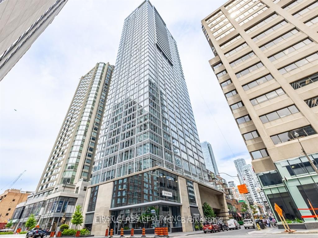 188 Cumberland Street 801, Toronto, ON M5R 0B6