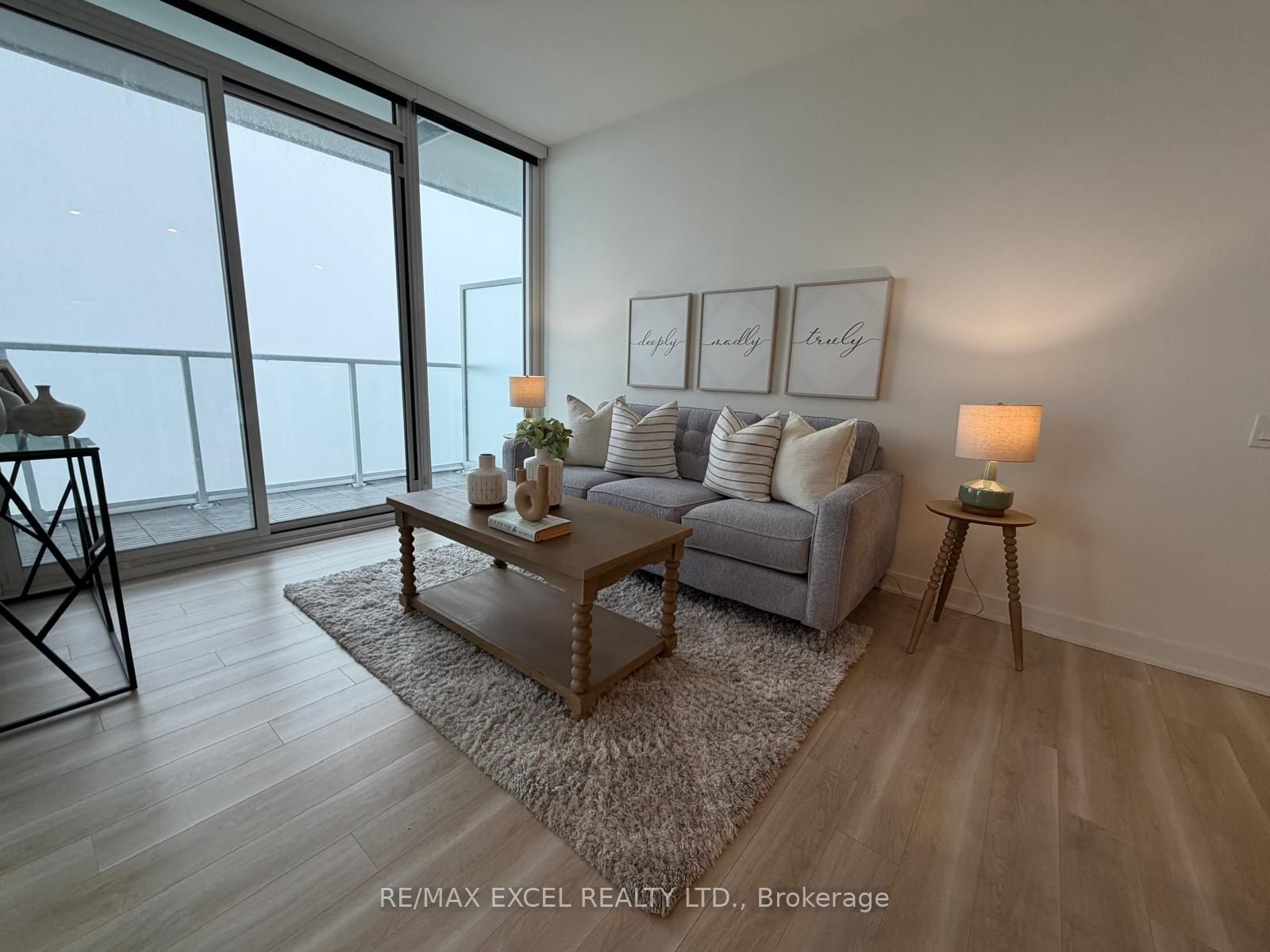 17 Bathurst Street 4606, Toronto, ON M5V 0N1 photo 2