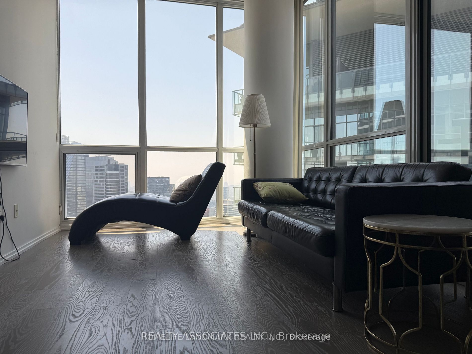 45 Charles Street E 5202, Toronto, ON M4Y 0B8 photo 3
