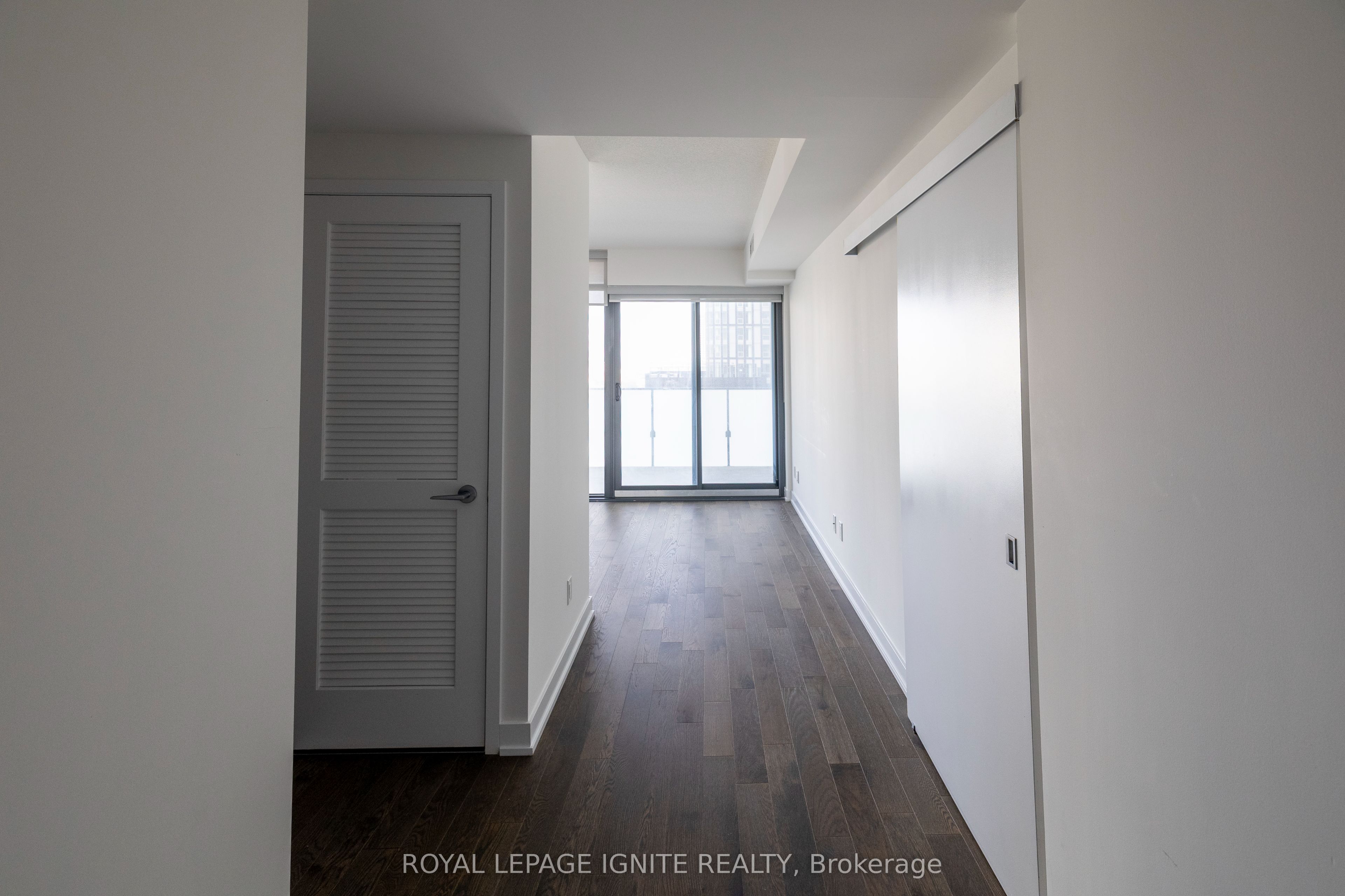 25 Richmond Street 1417, Toronto, ON M5C 0A6 photo 3