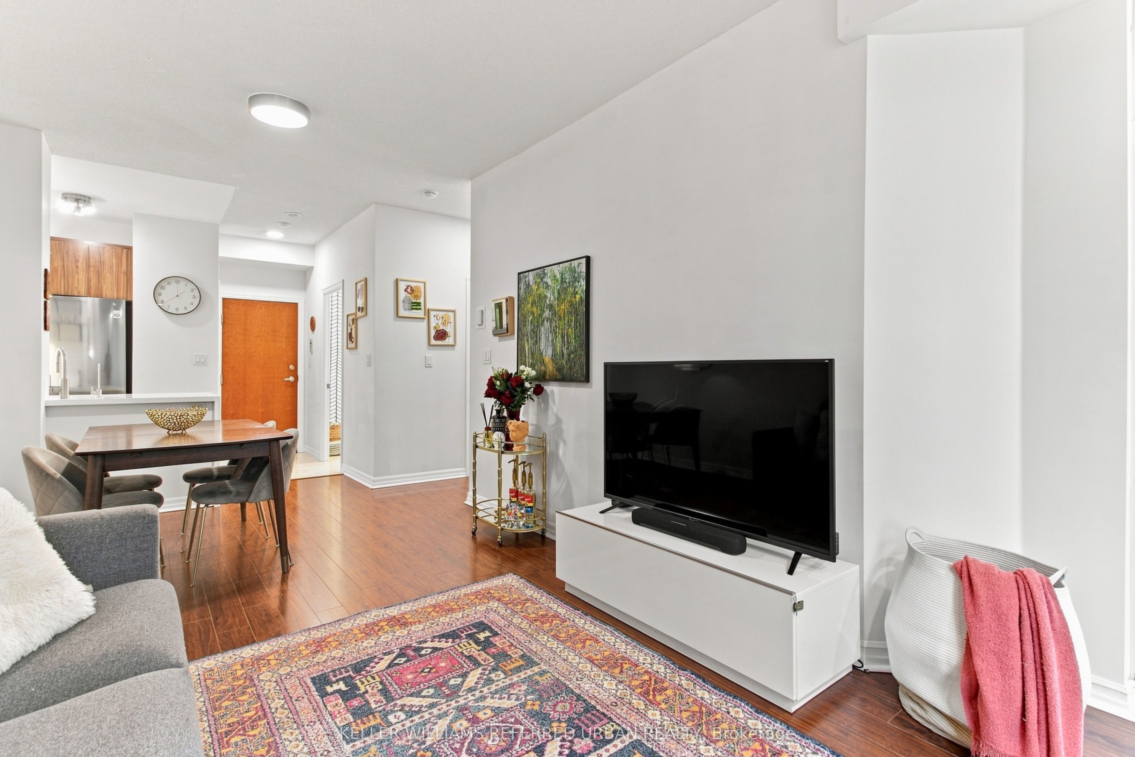 300 Bloor Street E 1809, Toronto, ON M4W 3Y2 photo 5