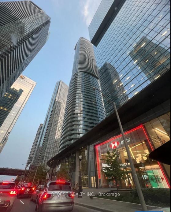 14 York Street 6709, Toronto, ON M5J 0B1