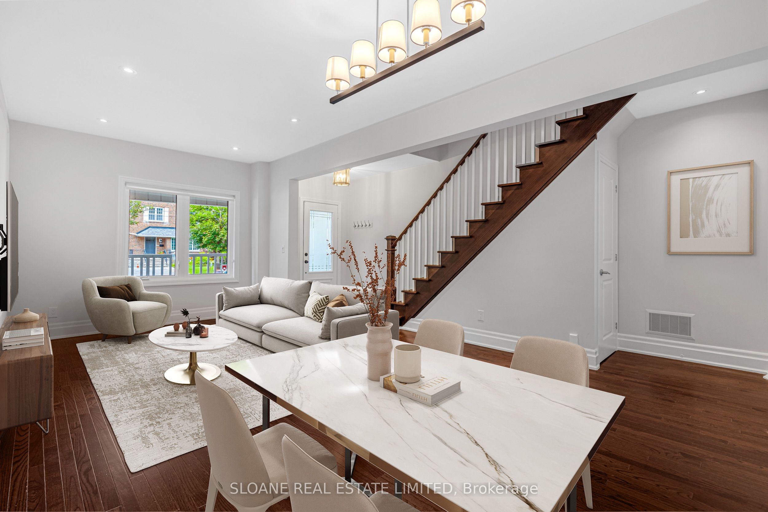 271 St Clair Avenue E, Toronto, ON M4T 1P3 photo 3