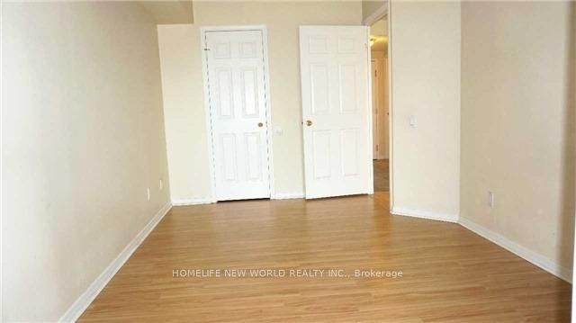 33 Empress Avenue 701, Toronto, ON M2N 6Y7 photo 3