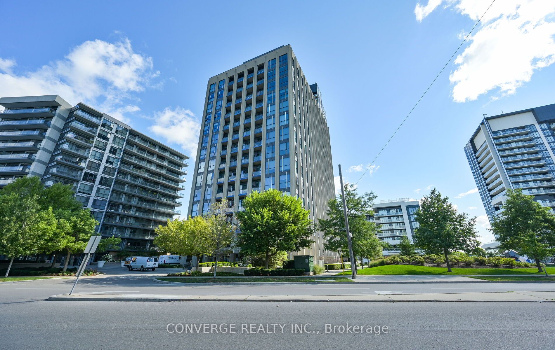 75 The Donway W 203, Toronto, ON M3C 2E9 photo 3