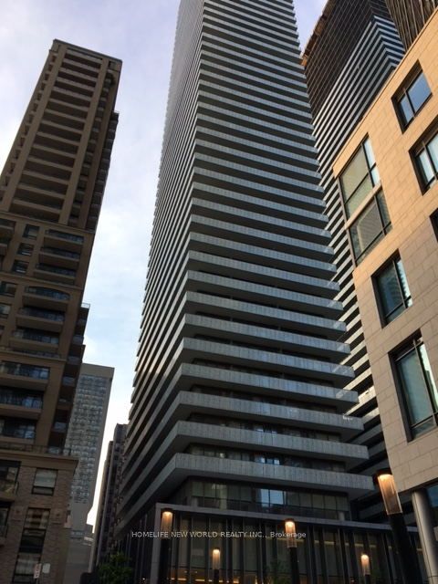 42 Charles Street E 705, Toronto, ON M4Y 0B7