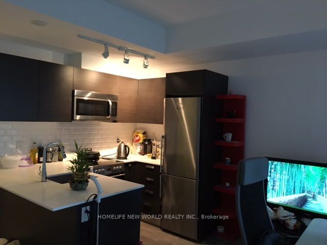 42 Charles Street E 705, Toronto, ON M4Y 0B7 photo 3
