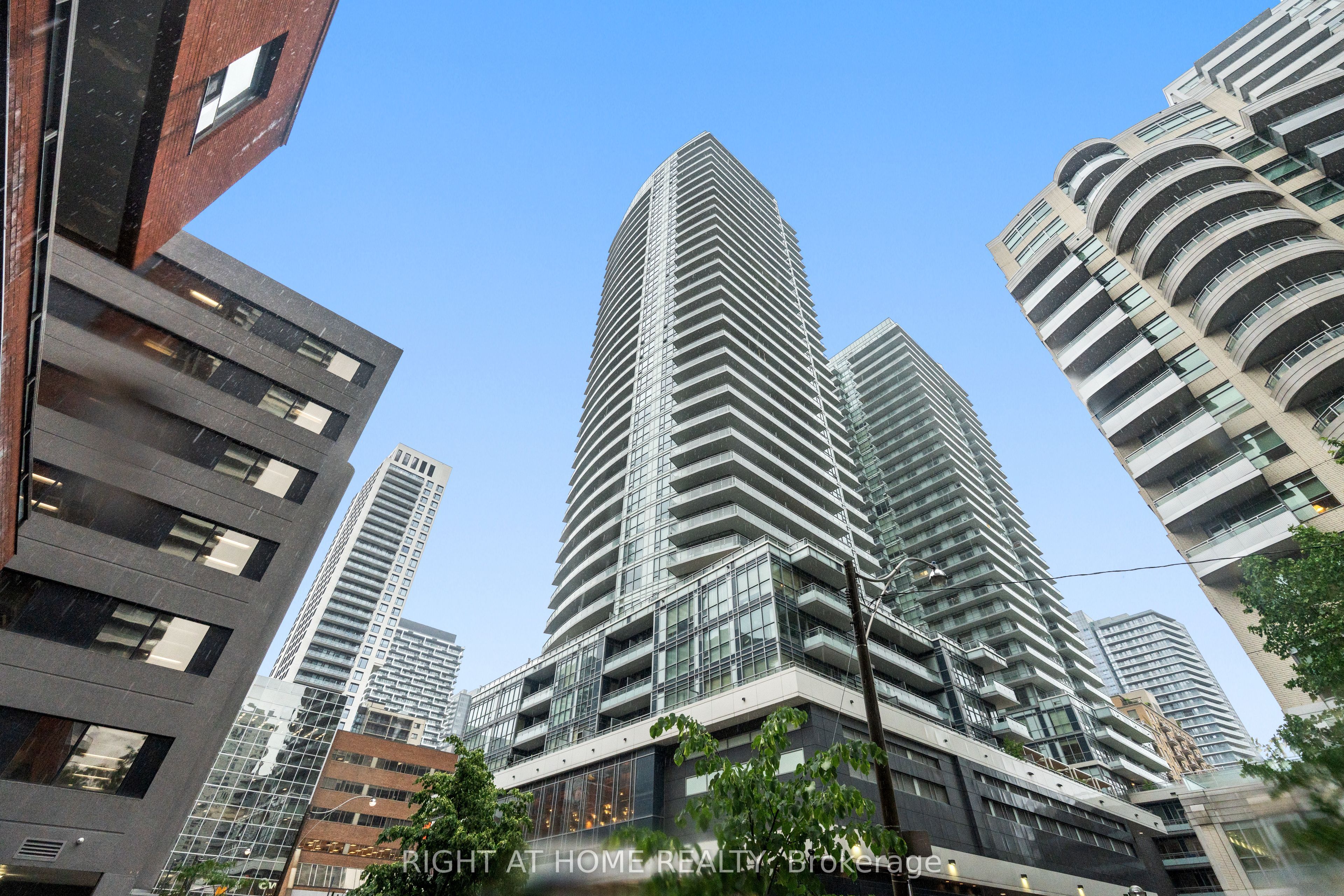 89 Dunfield Avenue 2306, Toronto, ON M4S 0A4 photo 2