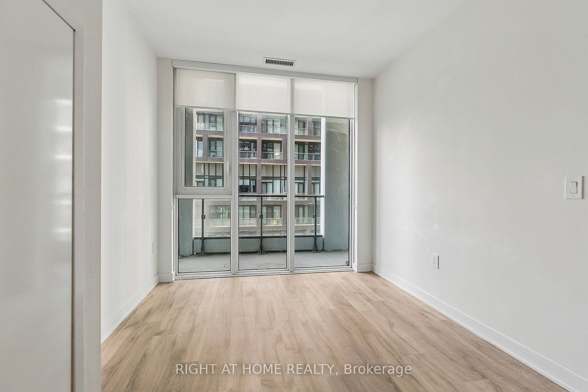 60 Princess Street 447, Toronto, ON M5A 2C7 photo 5