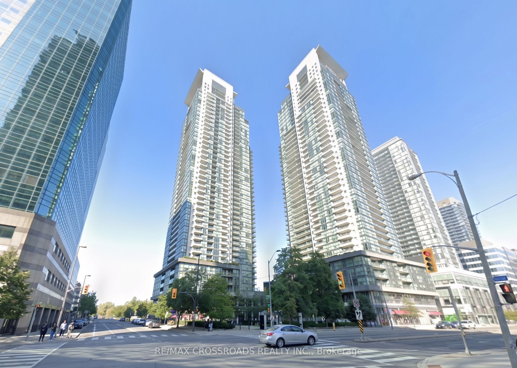 5162 Yonge Street 1106, Toronto, ON M2N 0E9