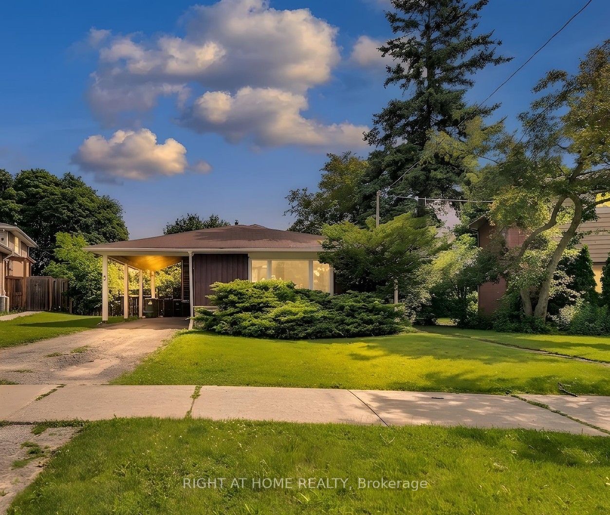 5 Clareville Crescent, Toronto, ON M2J 2B9 photo 2