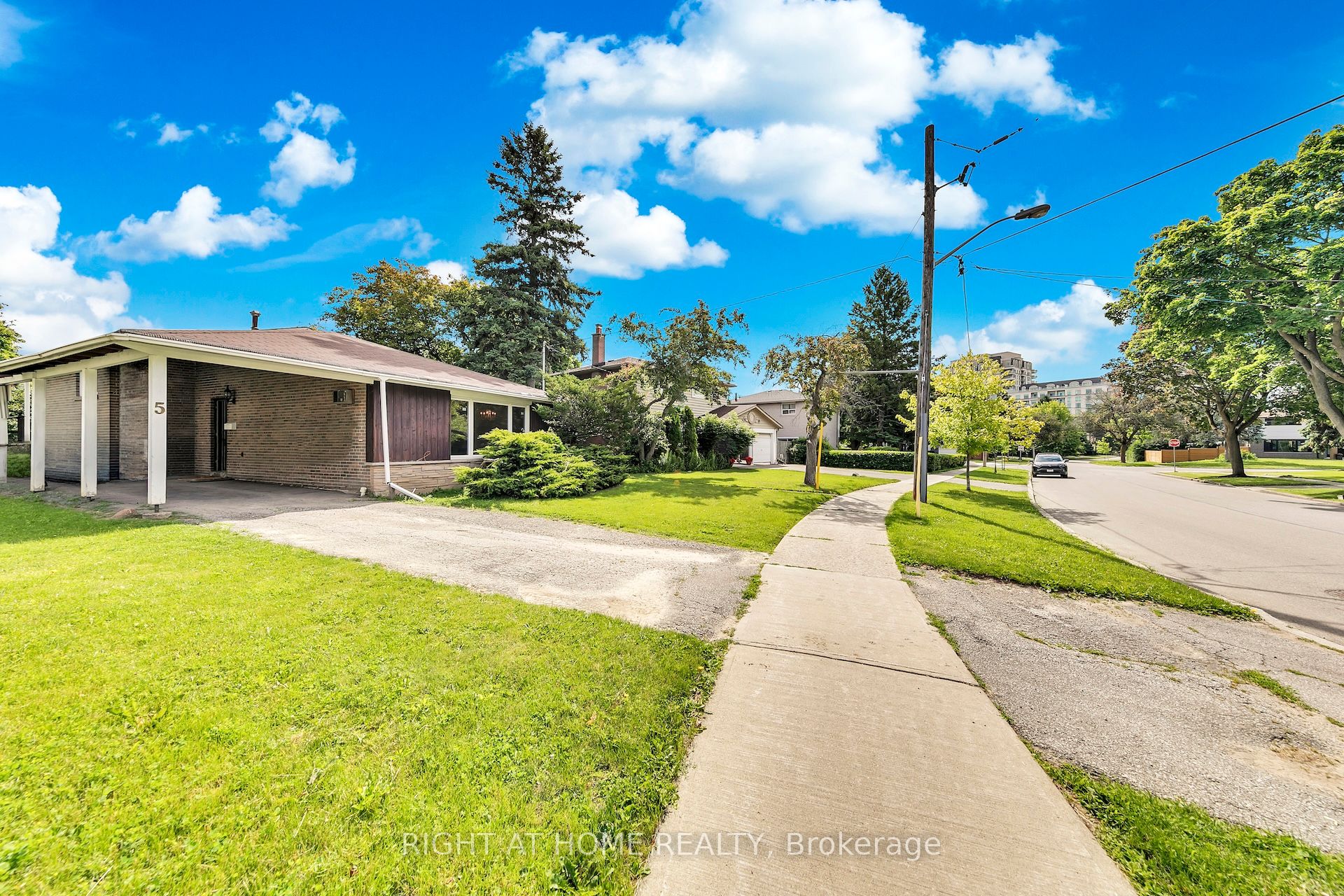 5 Clareville Crescent, Toronto, ON M2J 2B9 photo 3