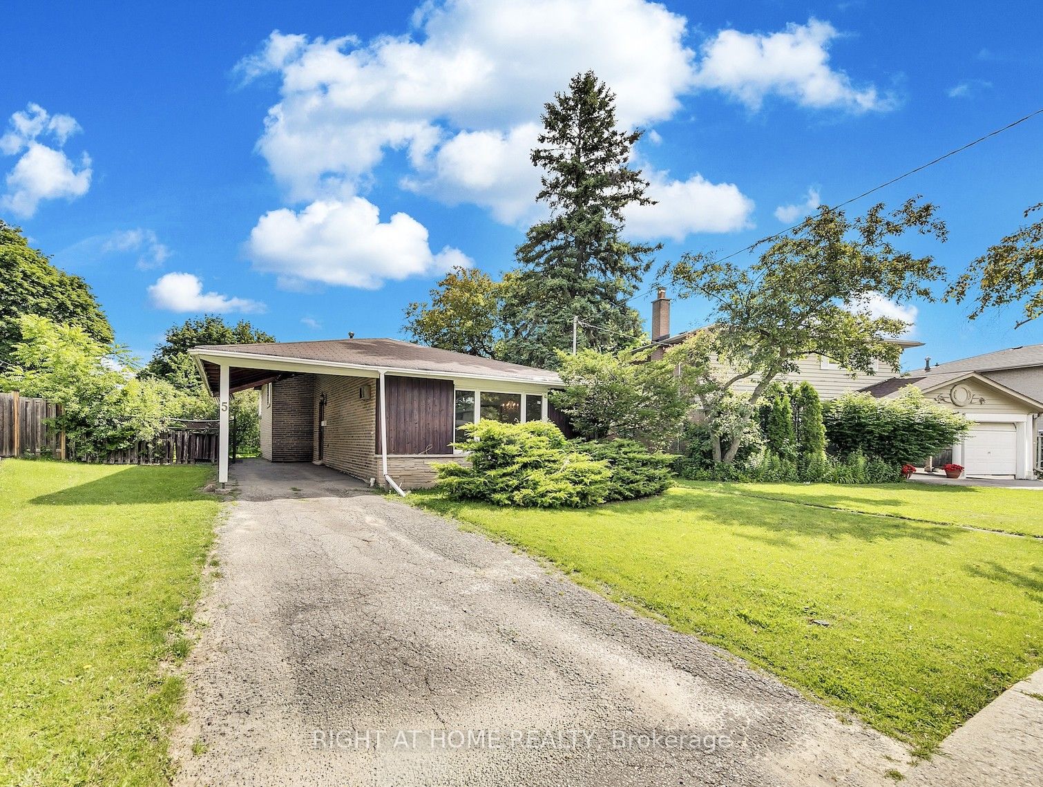 5 Clareville Crescent, Toronto, ON M2J 2B9 photo 4