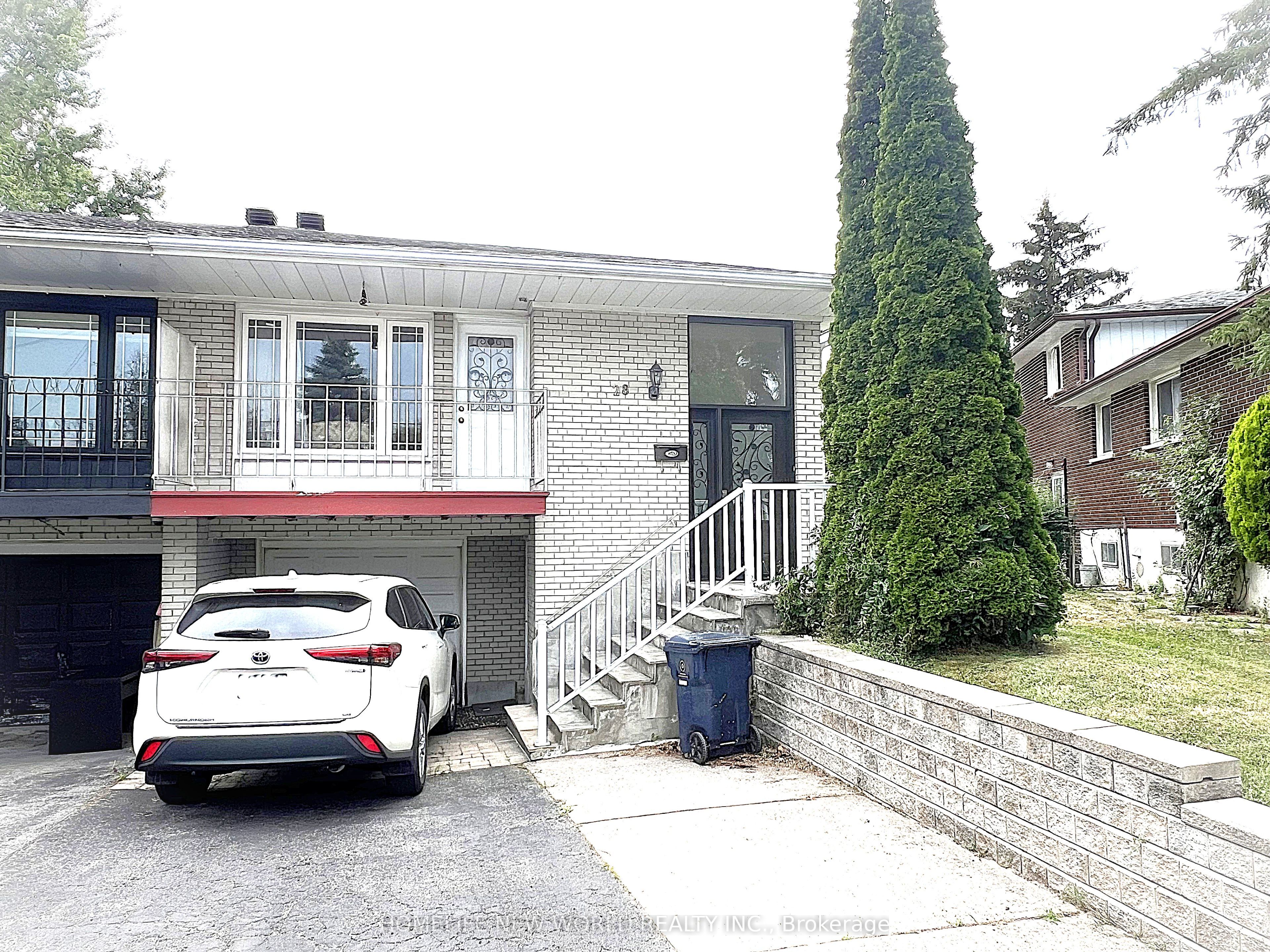 28 Greyhound Drive, Toronto, ON M2H 1K3