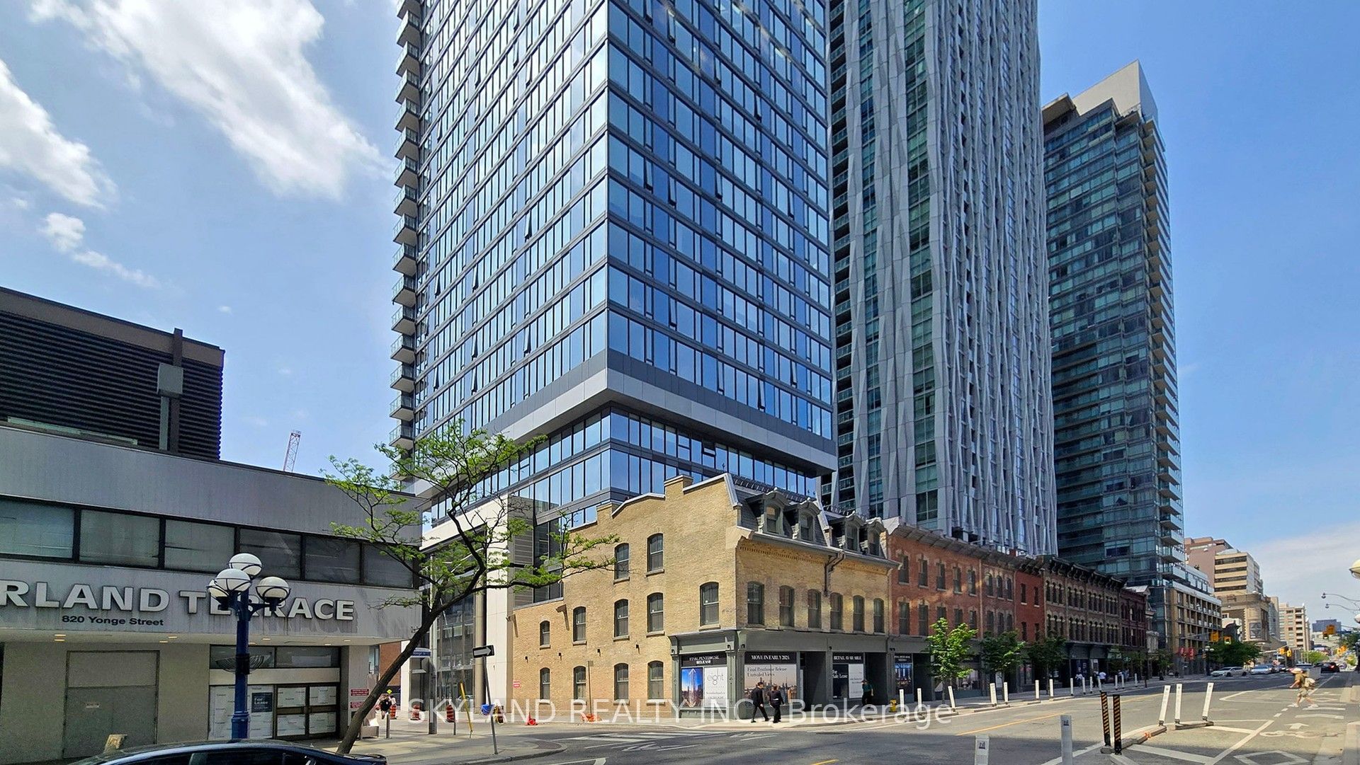 8 Cumberland Street 4305, Toronto, ON M4W 0B6 photo 3