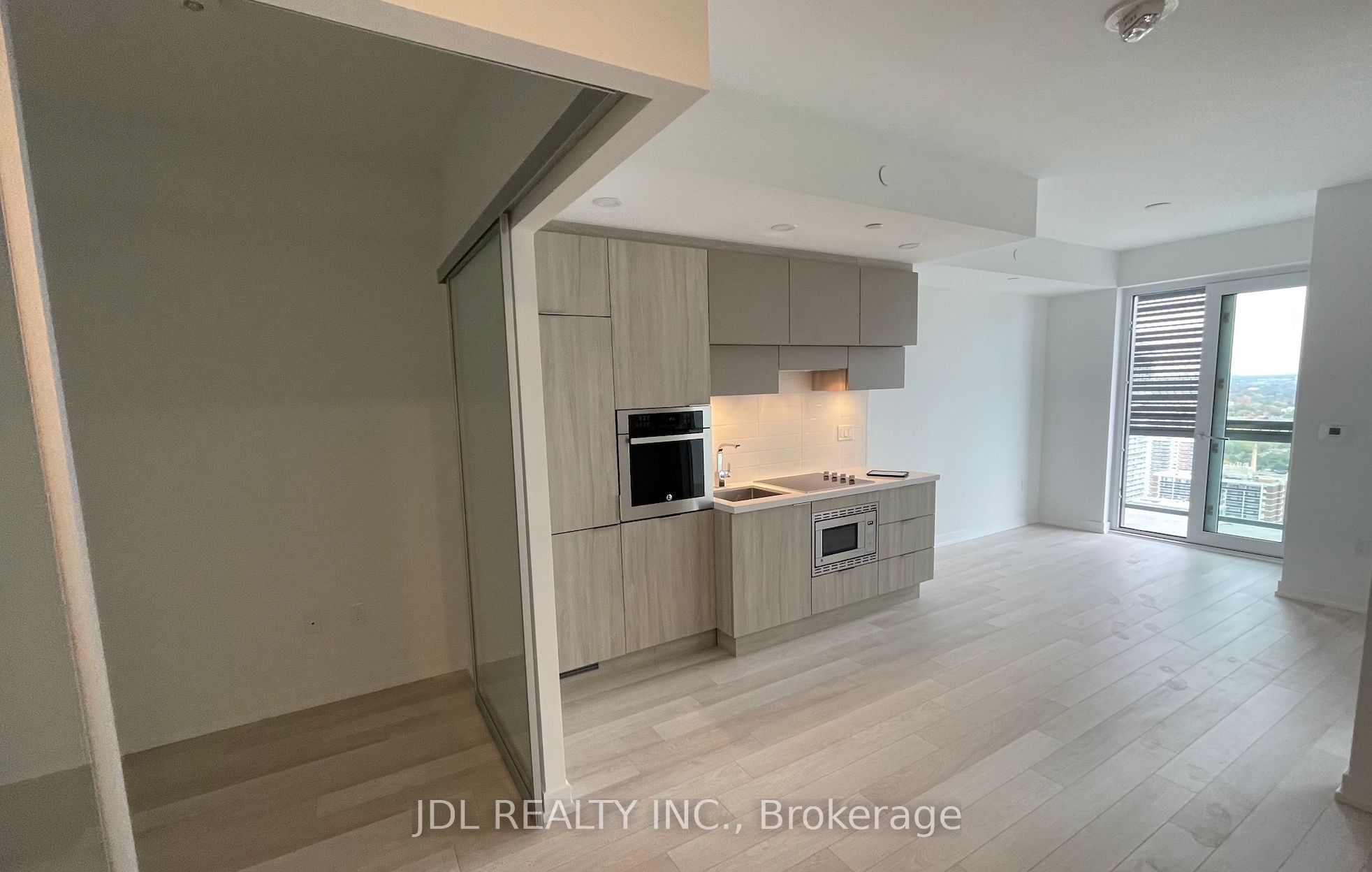 39 Roehampton Avenue, Toronto, ON M4P 0G1 photo 4
