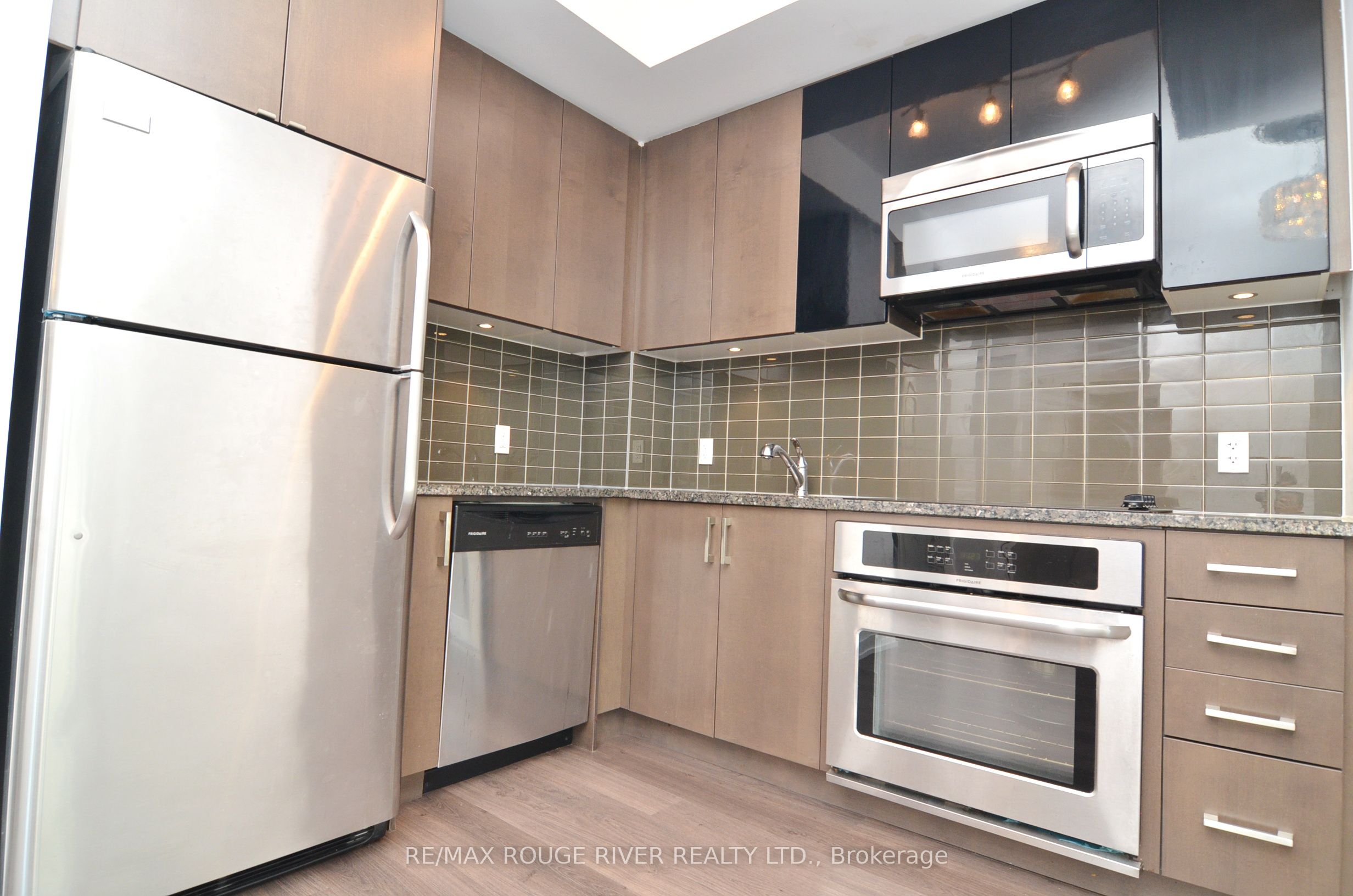 89 Dunfield Avenue 509, Toronto, ON M4S 0A4 photo 4