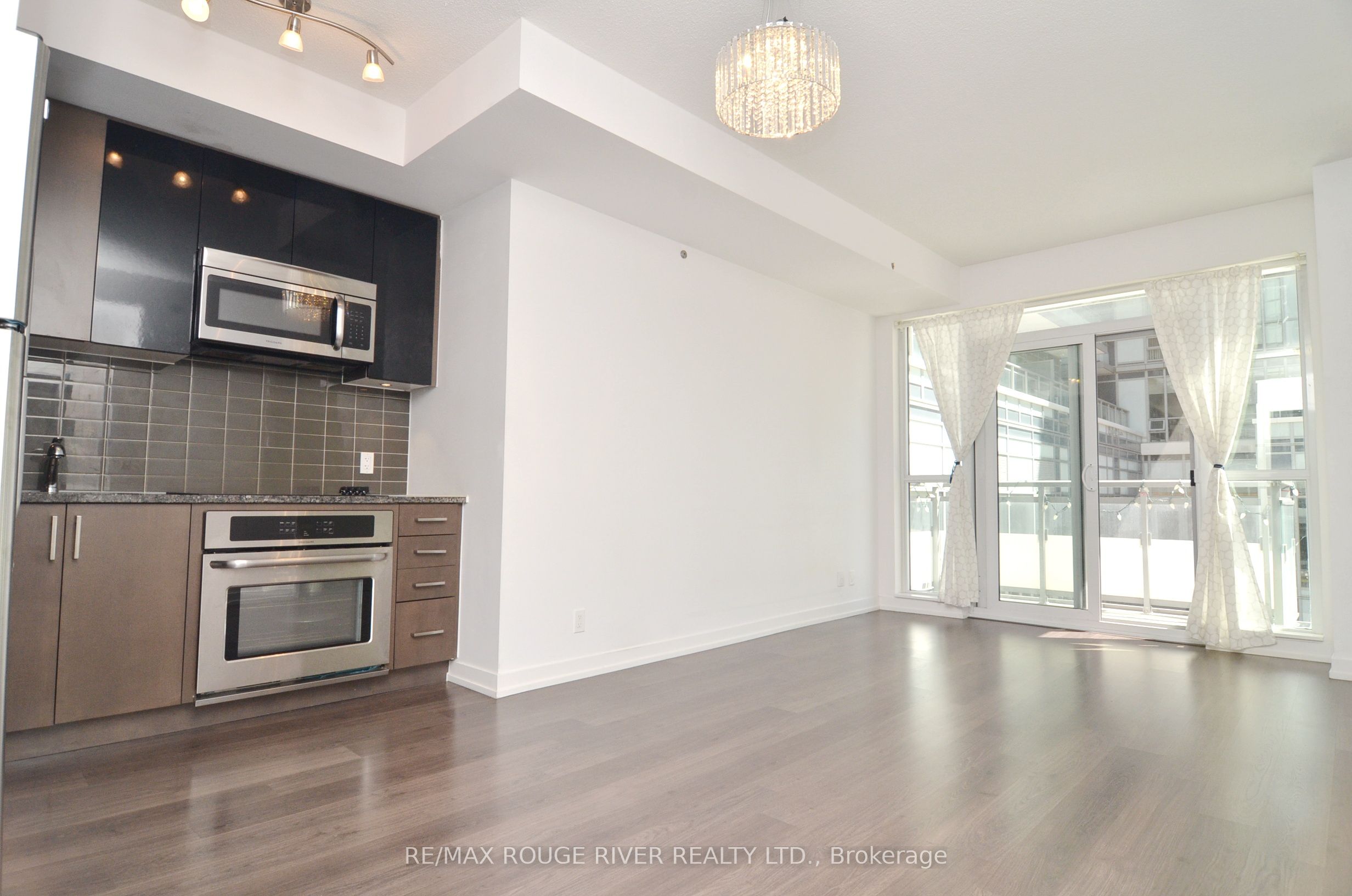 89 Dunfield Avenue 509, Toronto, ON M4S 0A4 photo 5