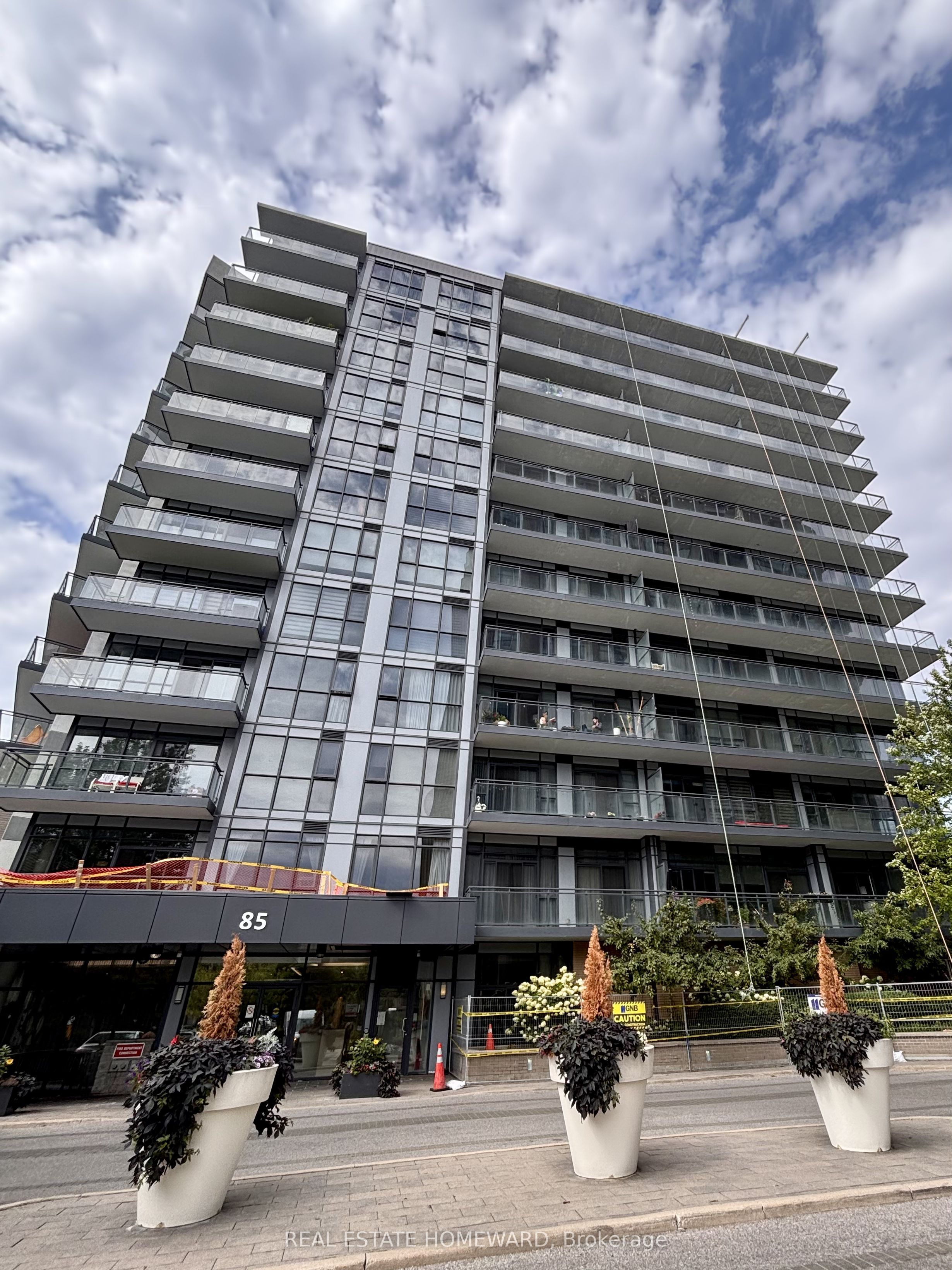 85 The Donway W 101, Toronto, ON M3C 0L9