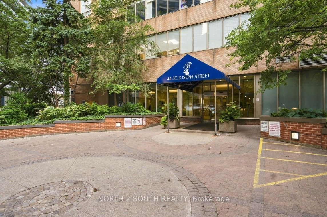 44 St Joseph Street 702, Toronto, ON M4Y 2W4 photo 4