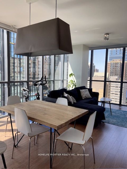 110 SW Charles Street E 1803, Toronto, ON M4Y 1T5 photo 5