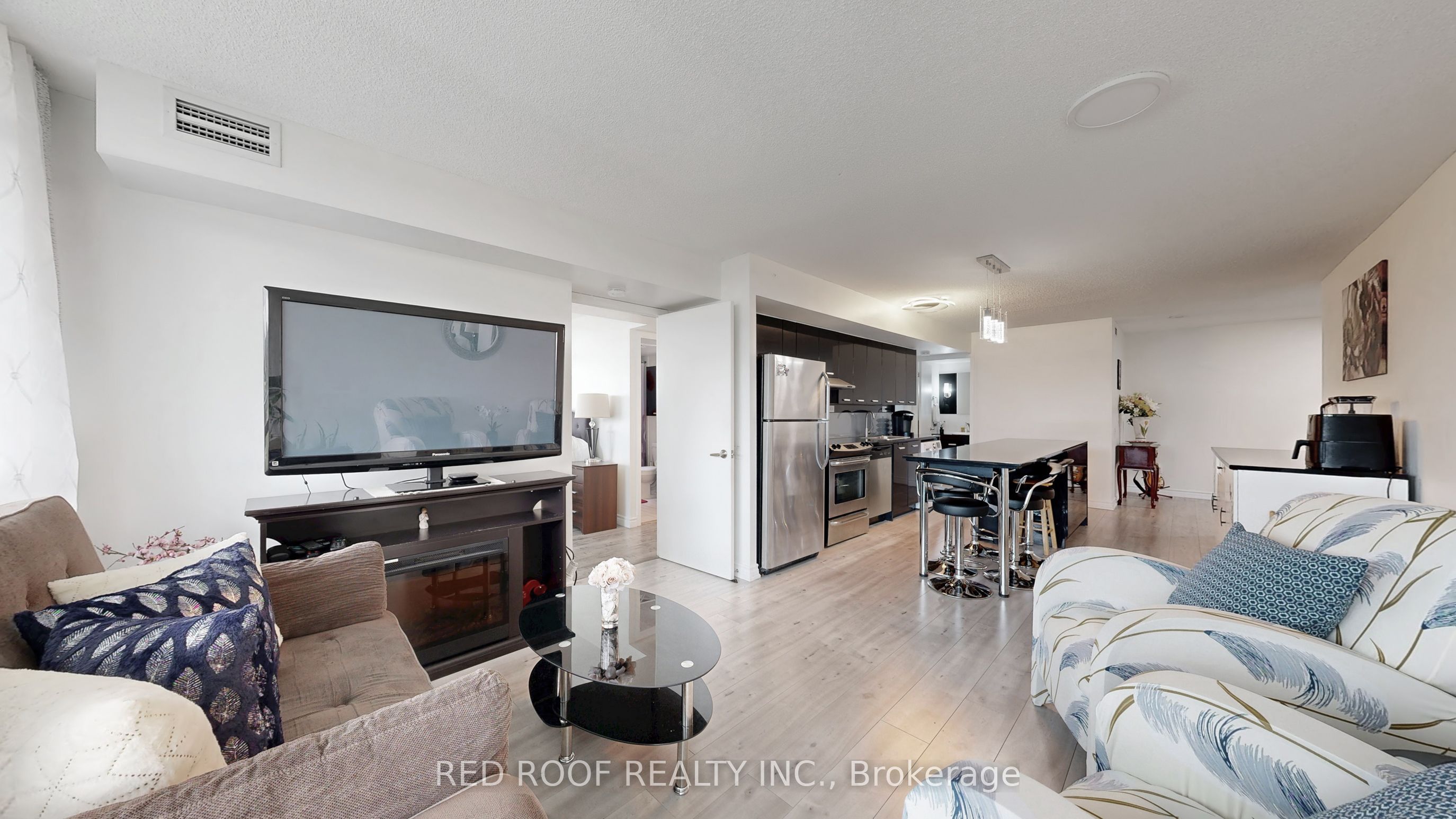 33 Singer Court 711, Toronto, ON M2K 0B4 photo 2