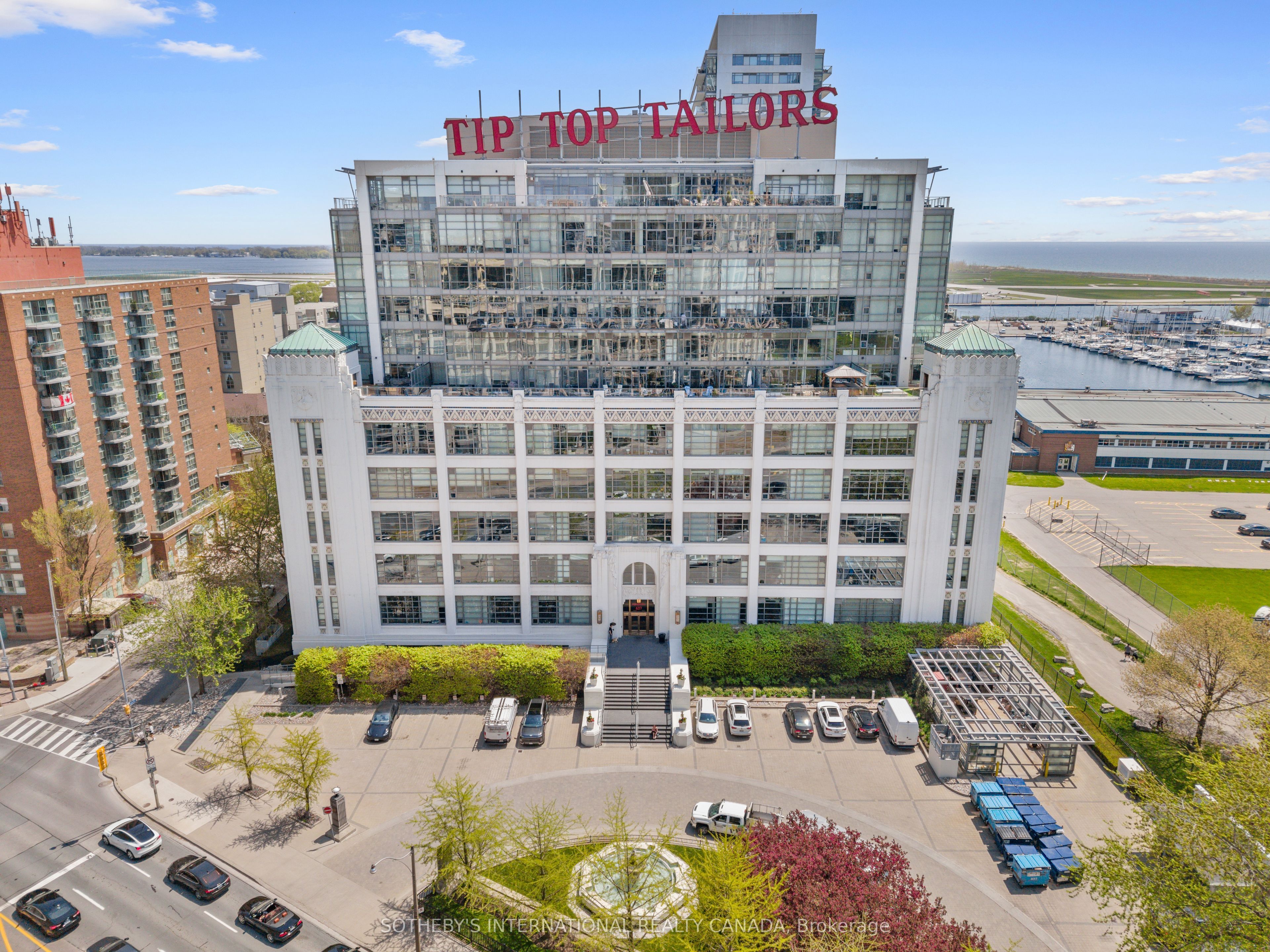 637 Lake Shore Boulevard W 614, Toronto, ON M5V 3J6