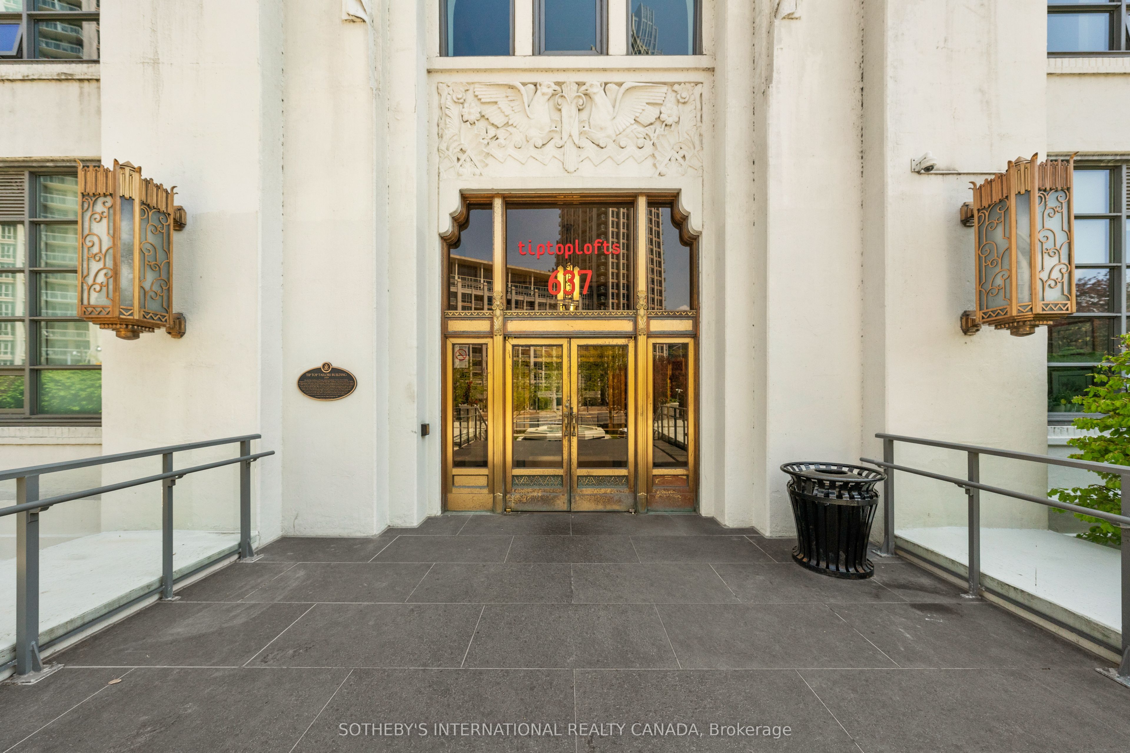 637 Lake Shore Boulevard W 614, Toronto, ON M5V 3J6 photo 4
