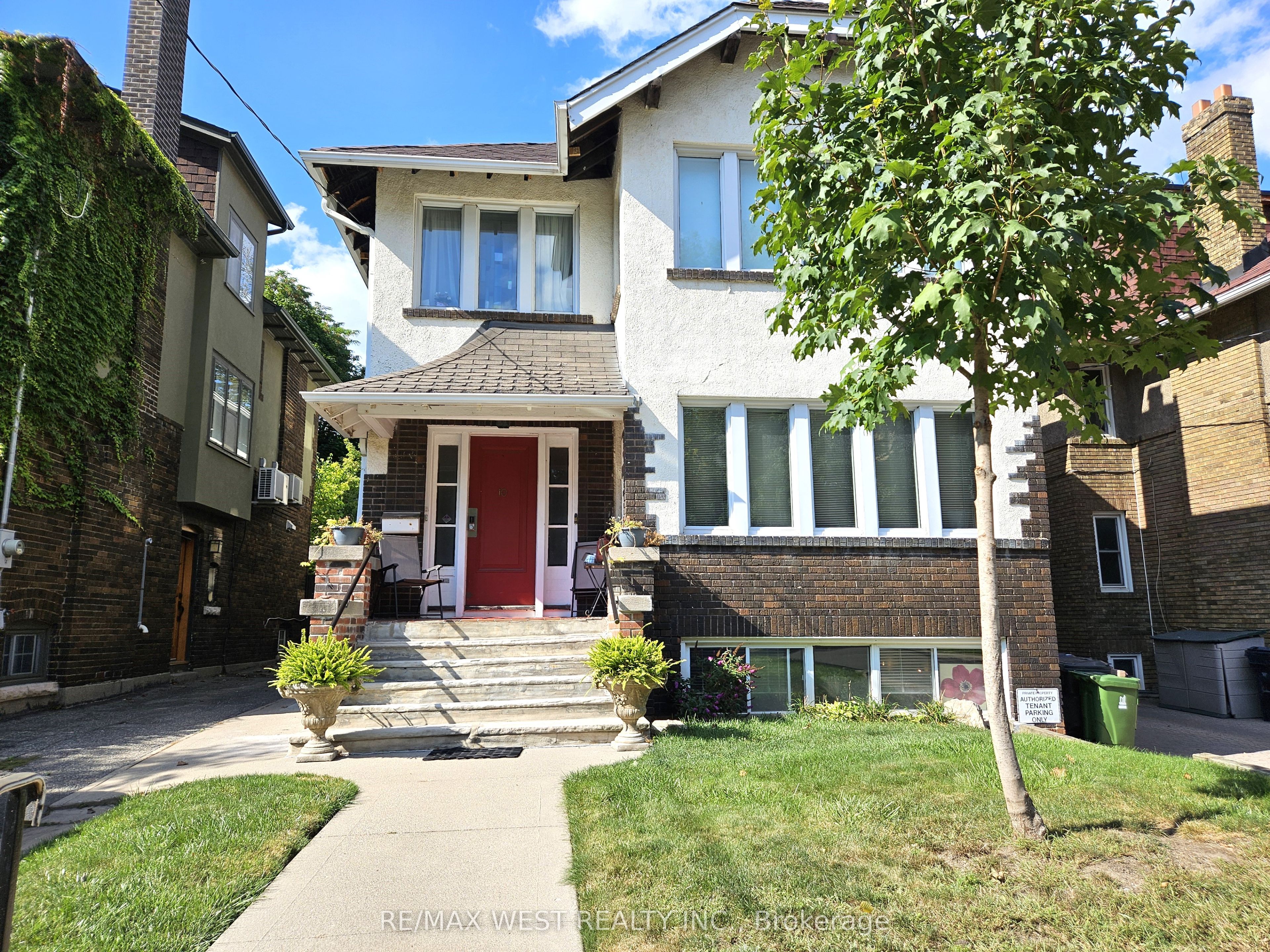 10 Oriole Gardens Main, Toronto, ON M4V 1V7
