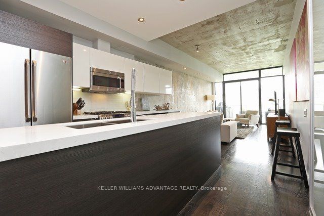 25 Stafford Street 503, Toronto, ON M5V 0G3 photo 4