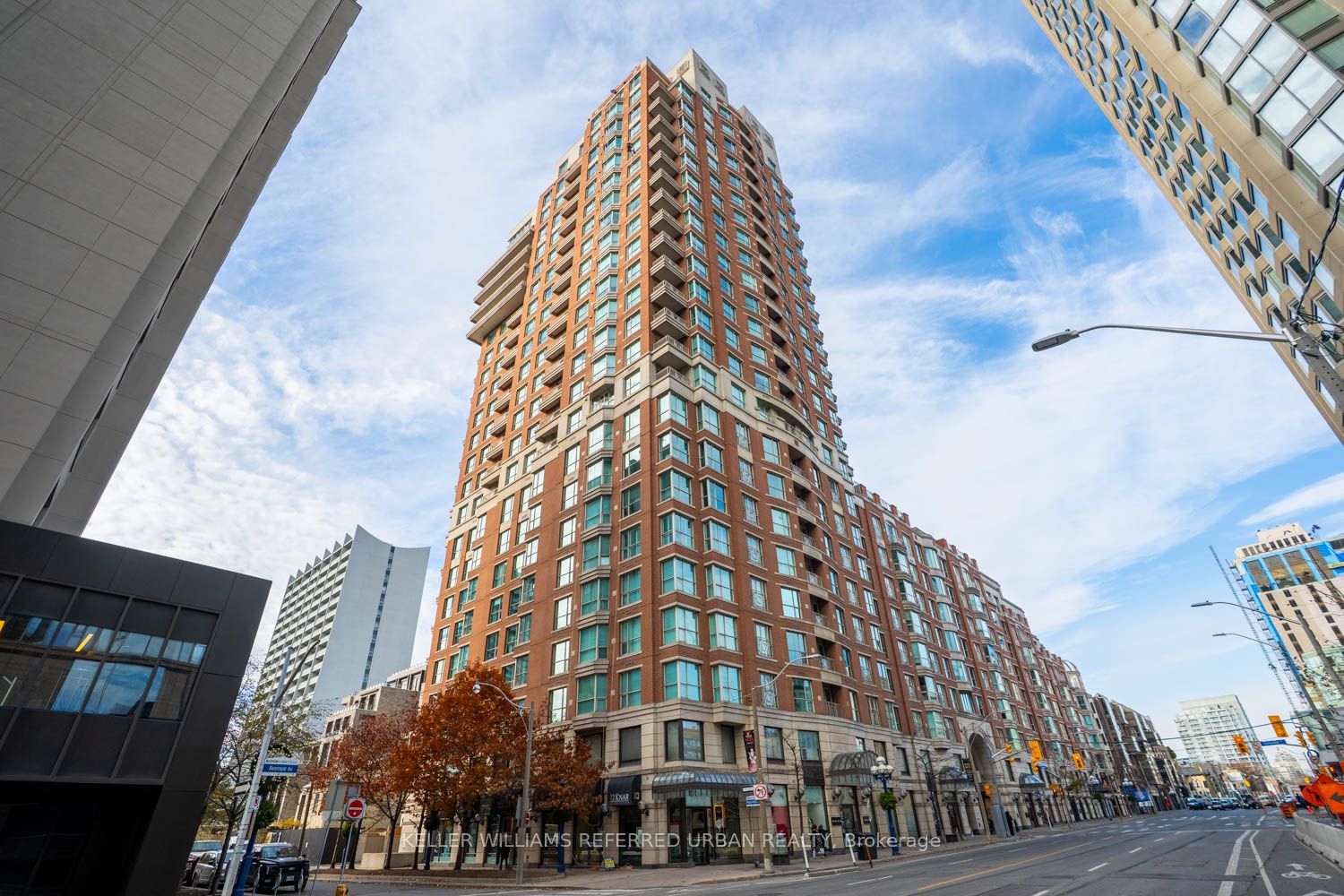 38 Avenue Road 1802, Toronto, ON M5R 2G2 photo 5