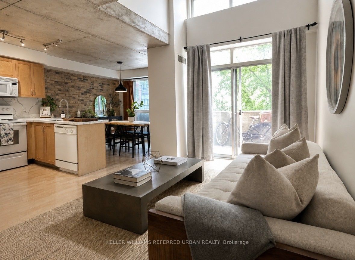 800 King Street W 209, Toronto, ON M5V 3M7 photo 3